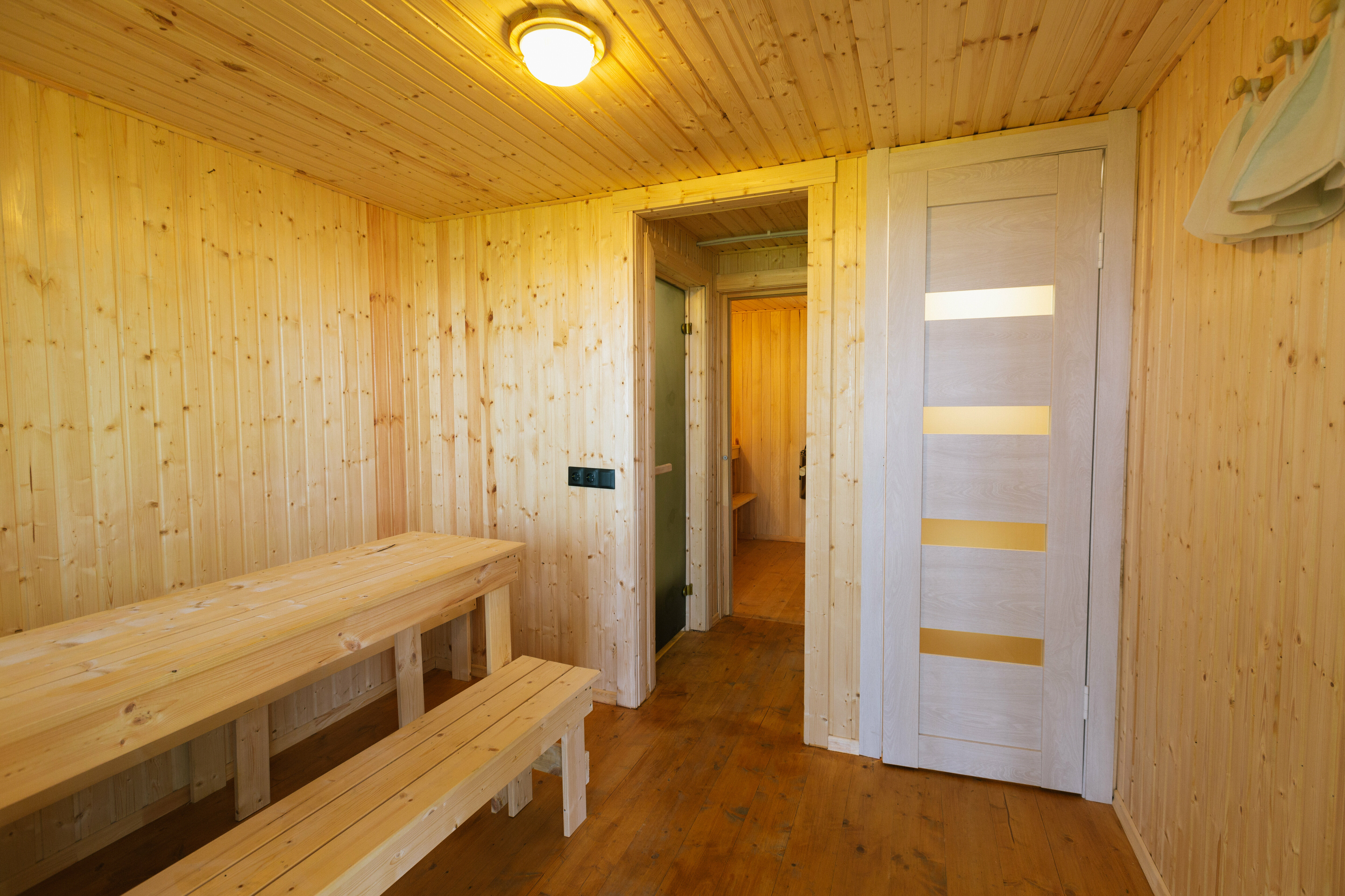 Коттедж с балконом