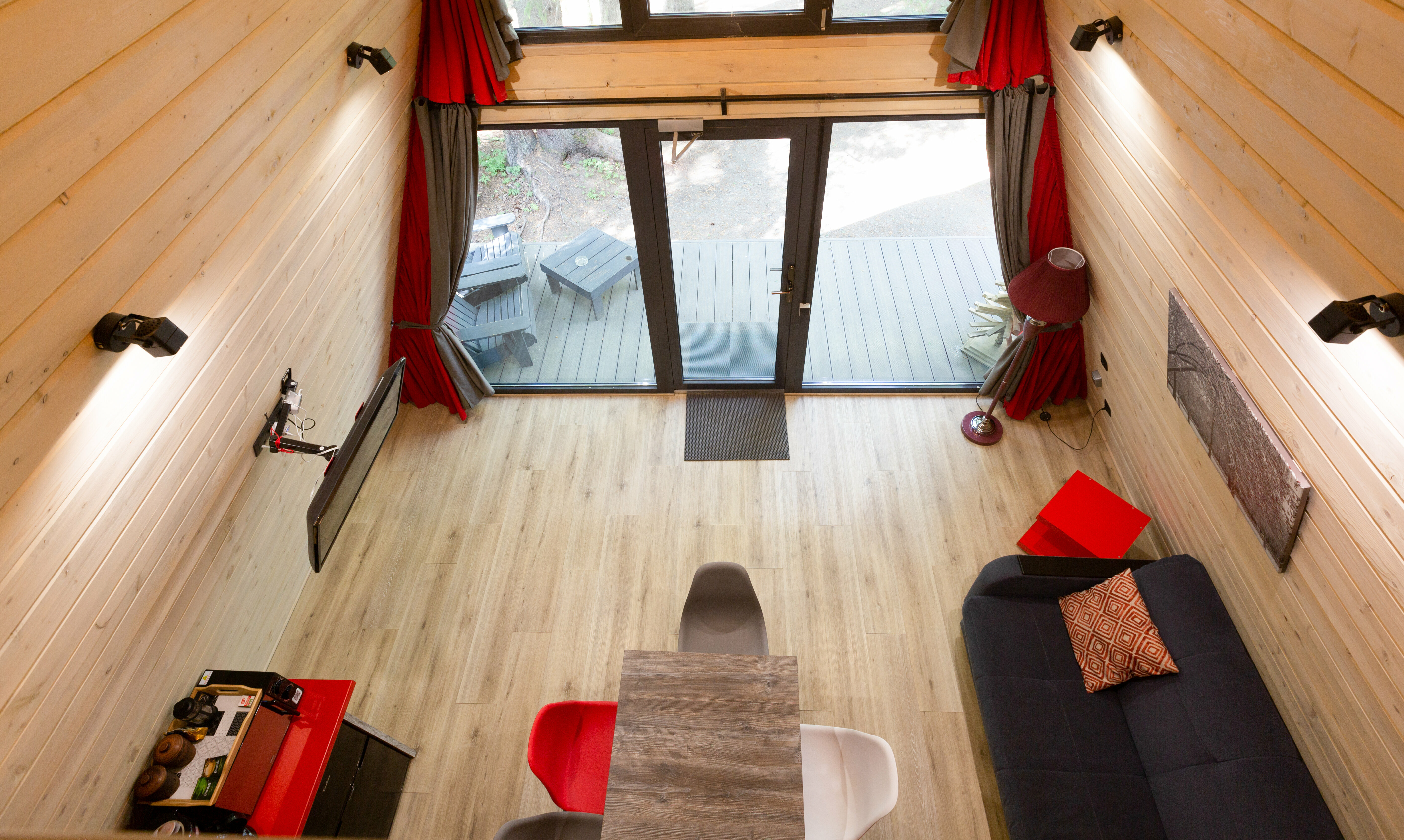 Коттедж Делюкс