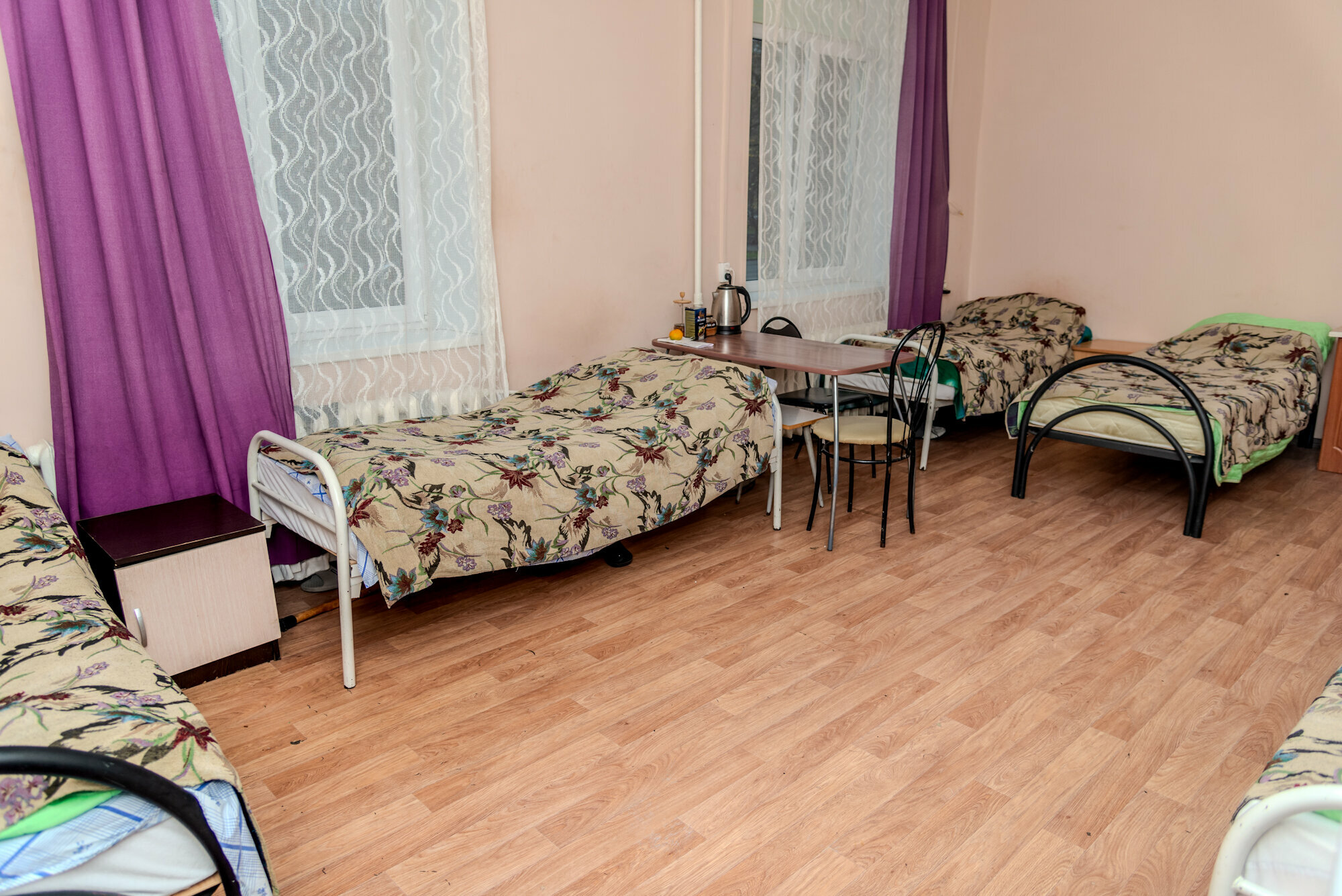 Кровать в общем 6-местном номере