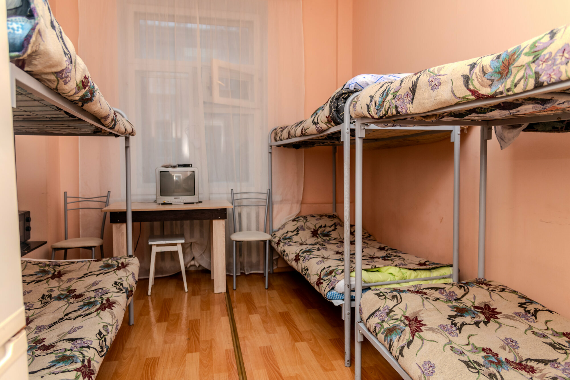 Кровать в общем 6-местном номере