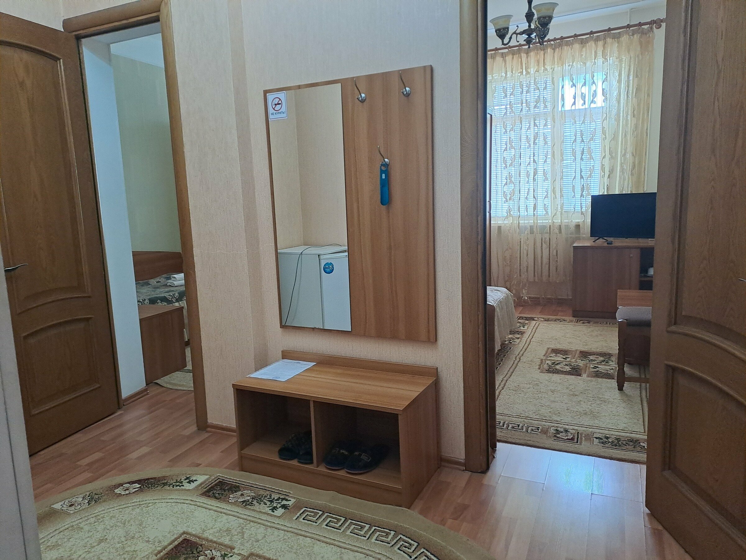 Просторный двухместный номер с 2 отдельными кроватями