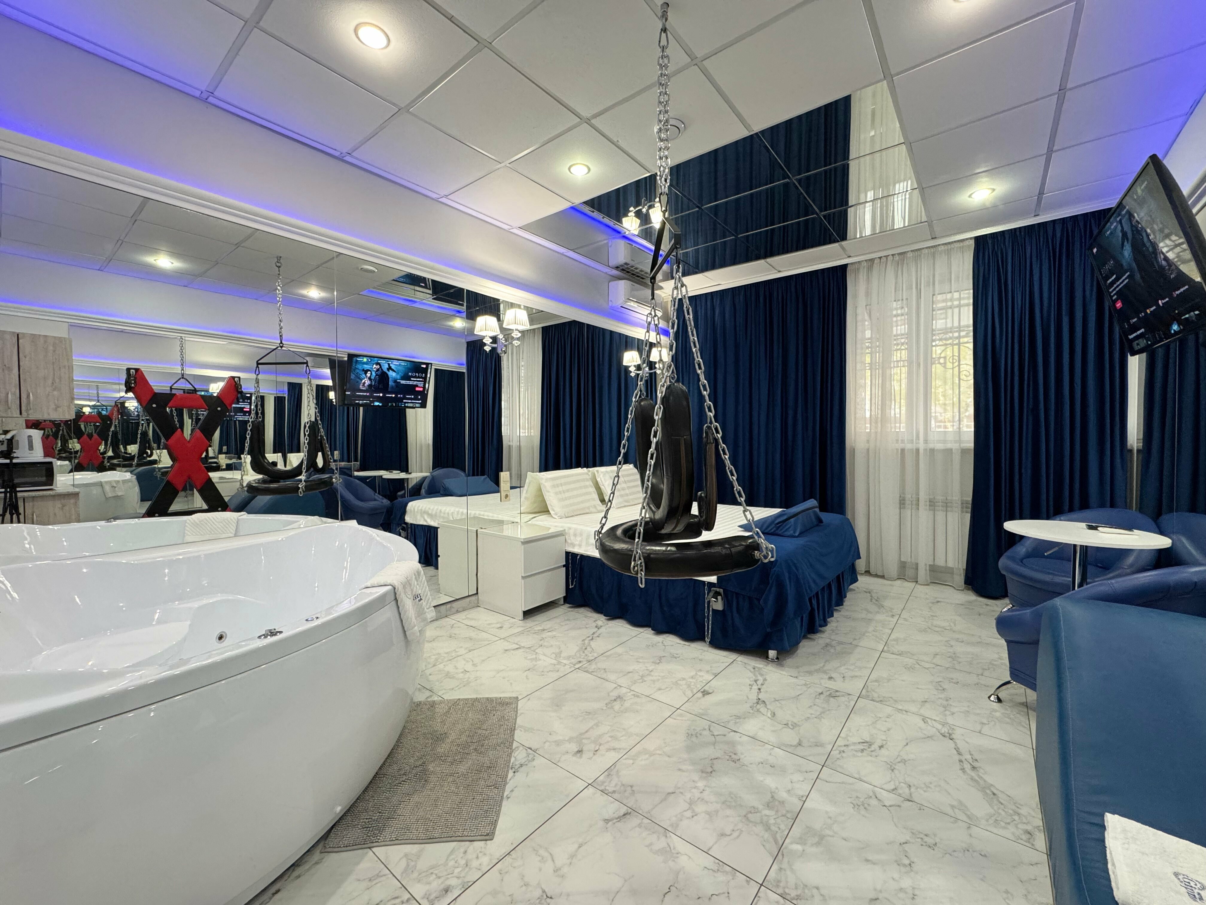 Улучшенный номер с кроватью размера «queen-size»