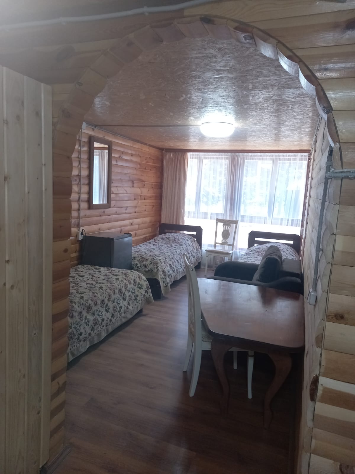 Общий 6-местный номер для мужчин и женщин