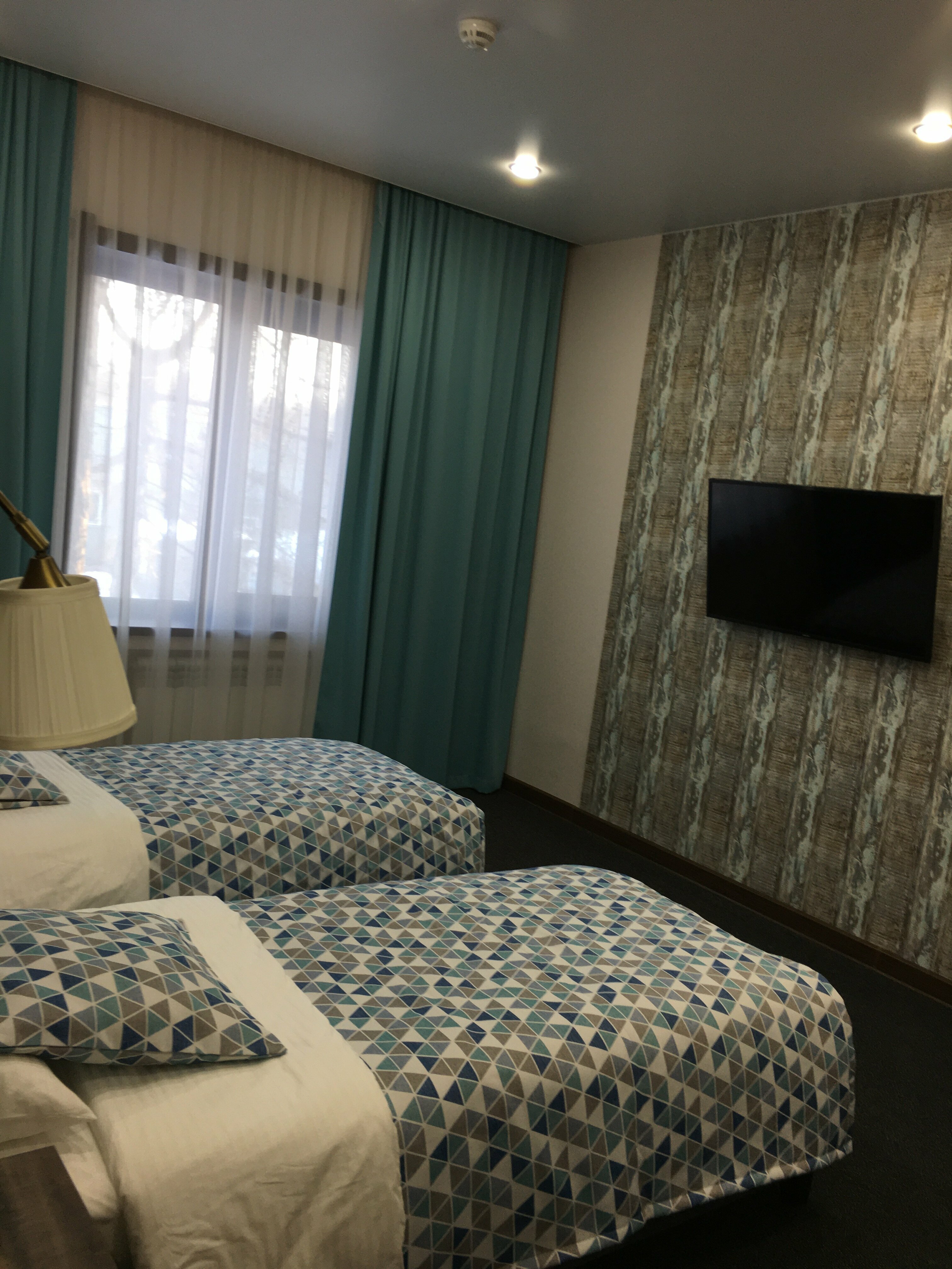 Улучшенный двухместный номер с 2 отдельными кроватями