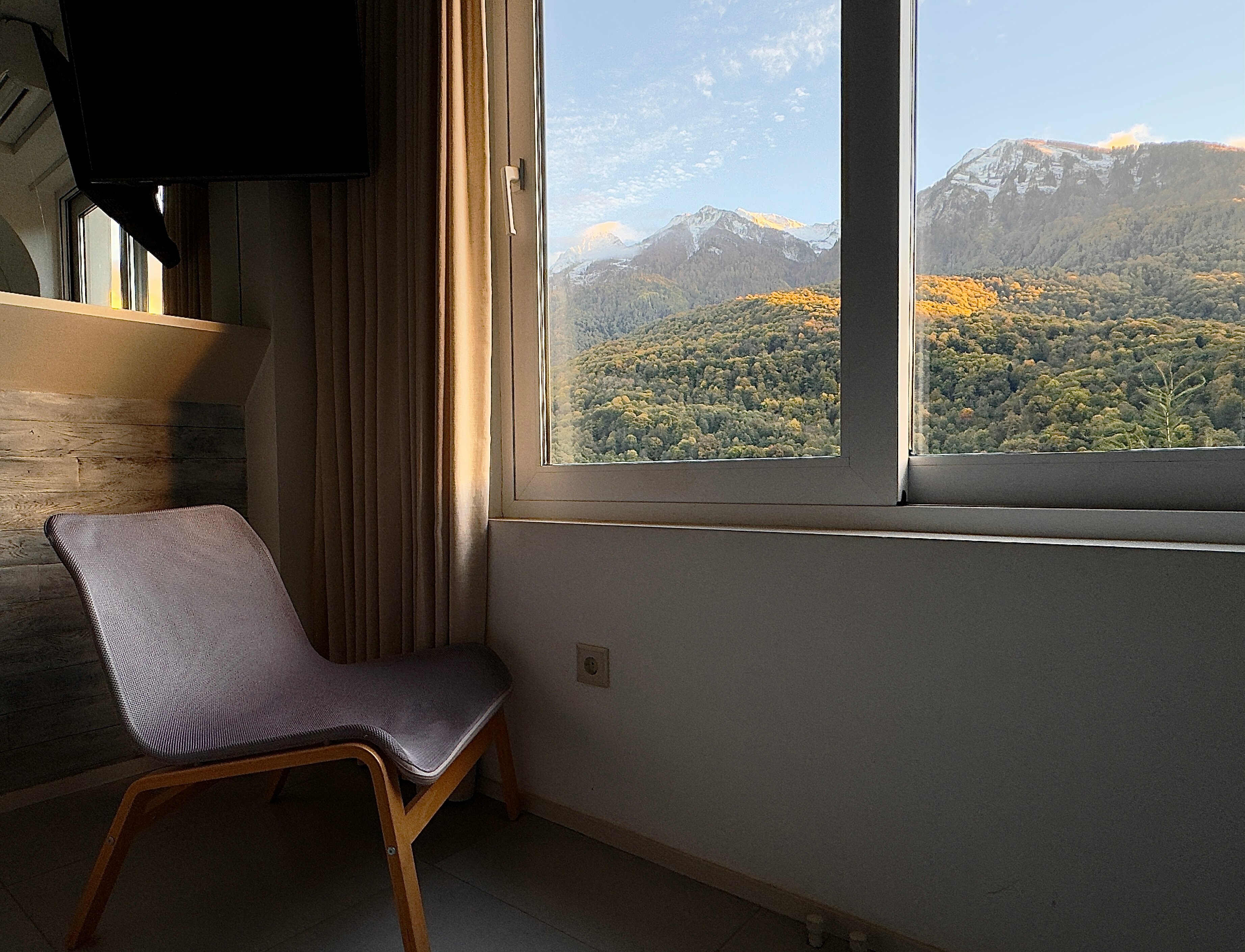 Номер-студия с видом на горы