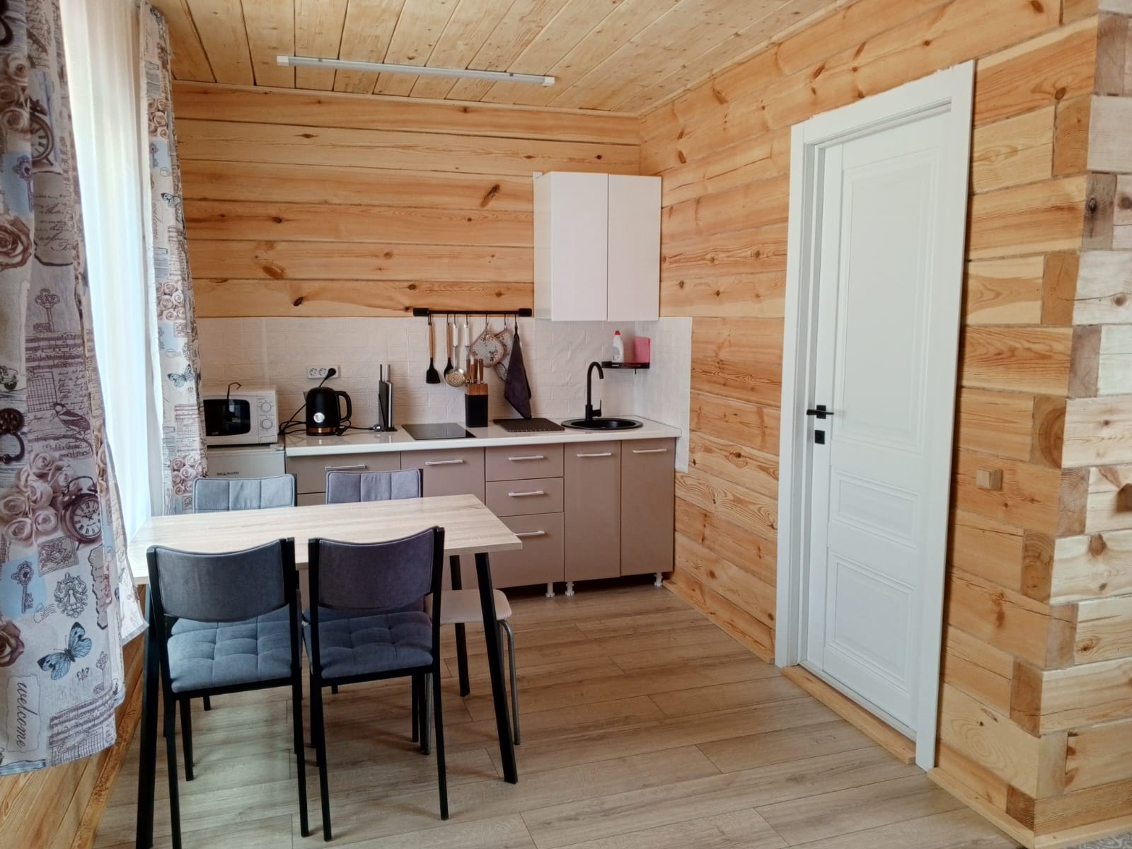 Номер-студия с видом на горы