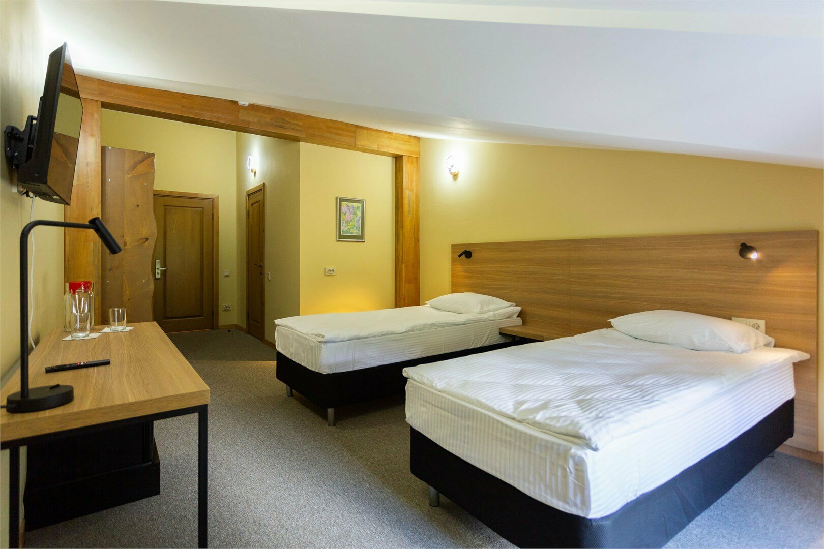 Стандарт-мансарда №302