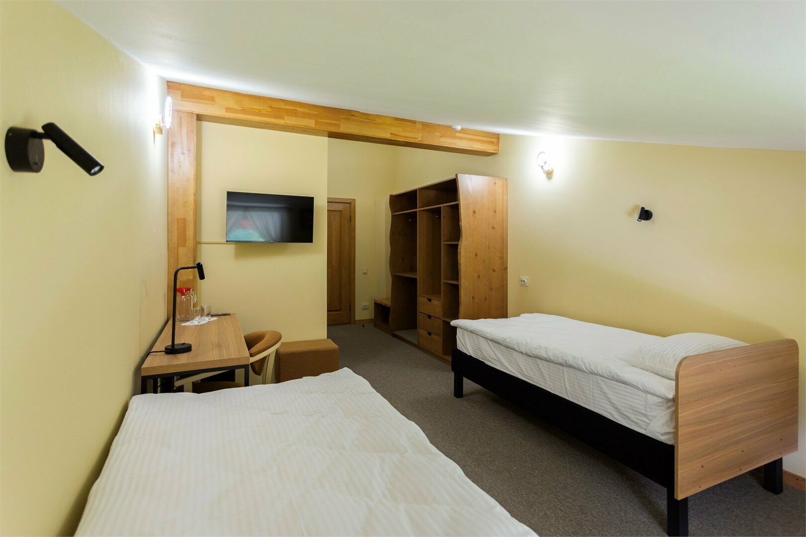 Стандарт - мансарда № 306