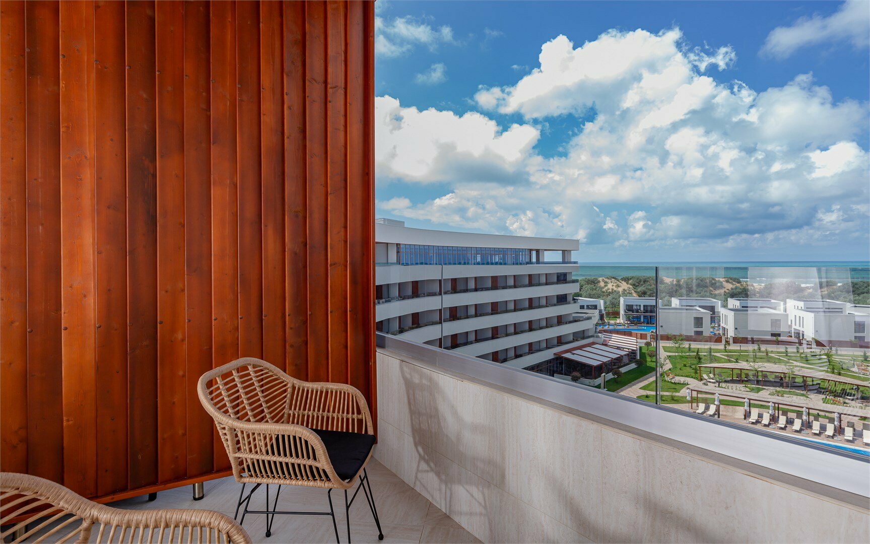 Люкс двухкомнатный с видом на море