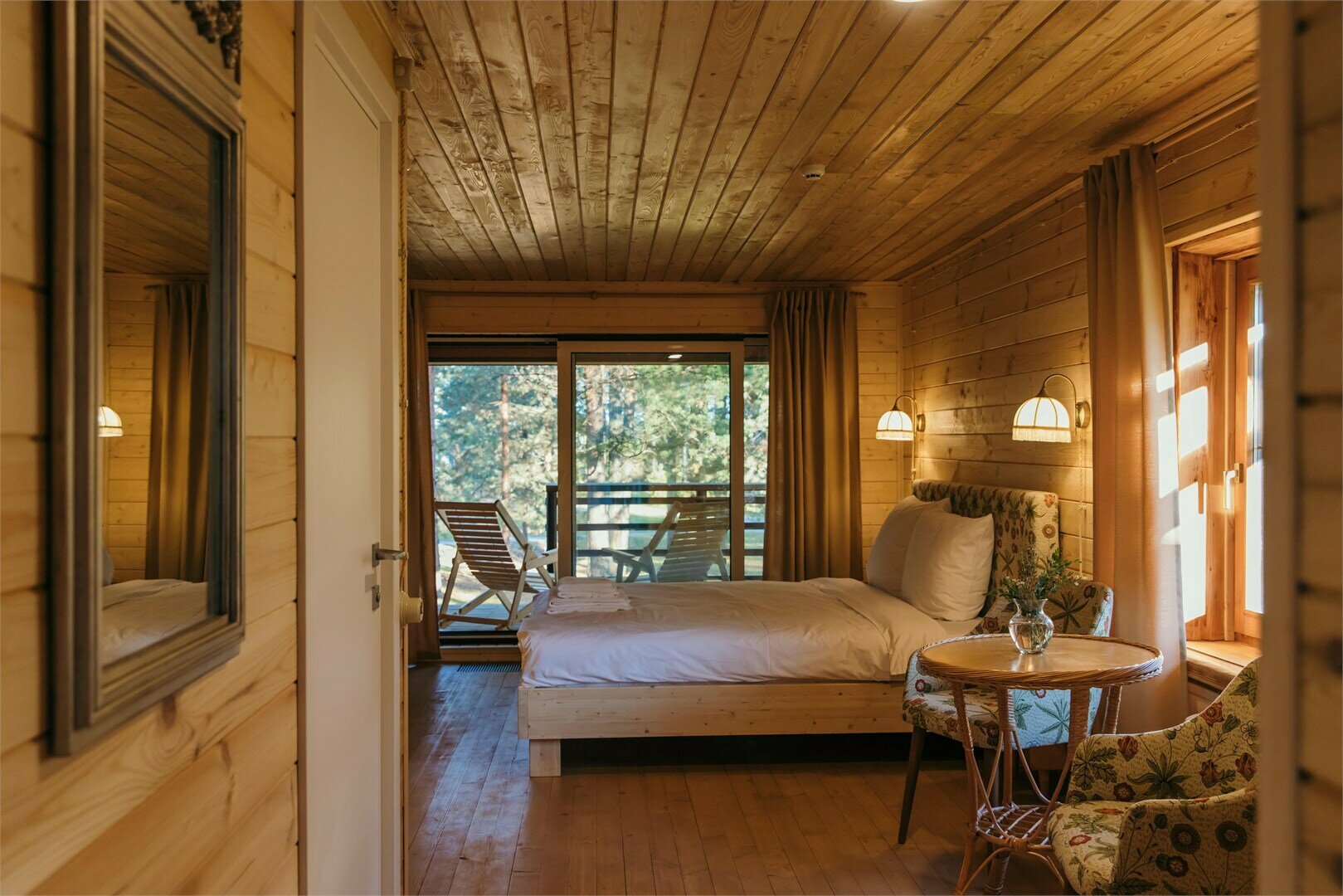 Номер Лютик в Доме цветов