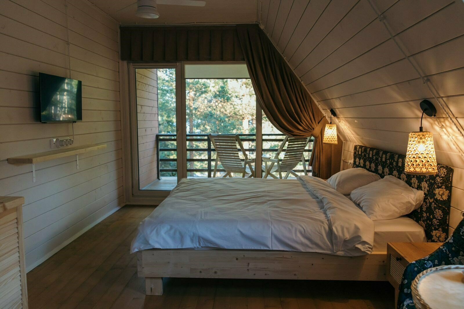 Номер Пион в Доме цветов