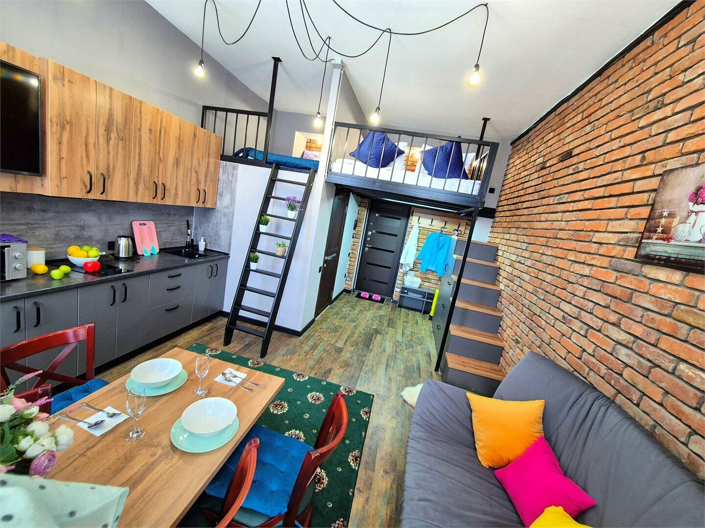 Студия Трехместная (Двухуровневая)