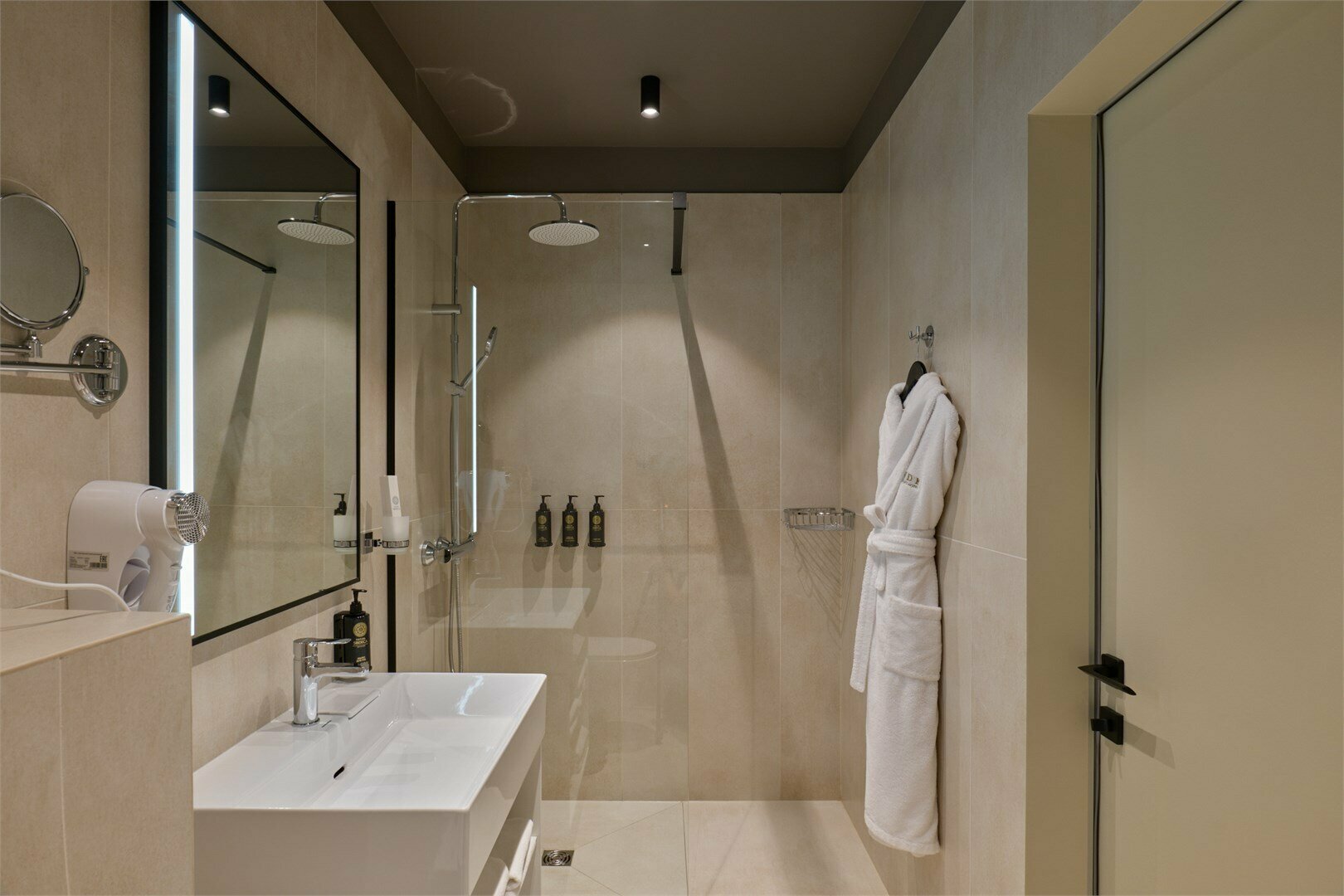 Большой двухместный номер с 1 кроватью