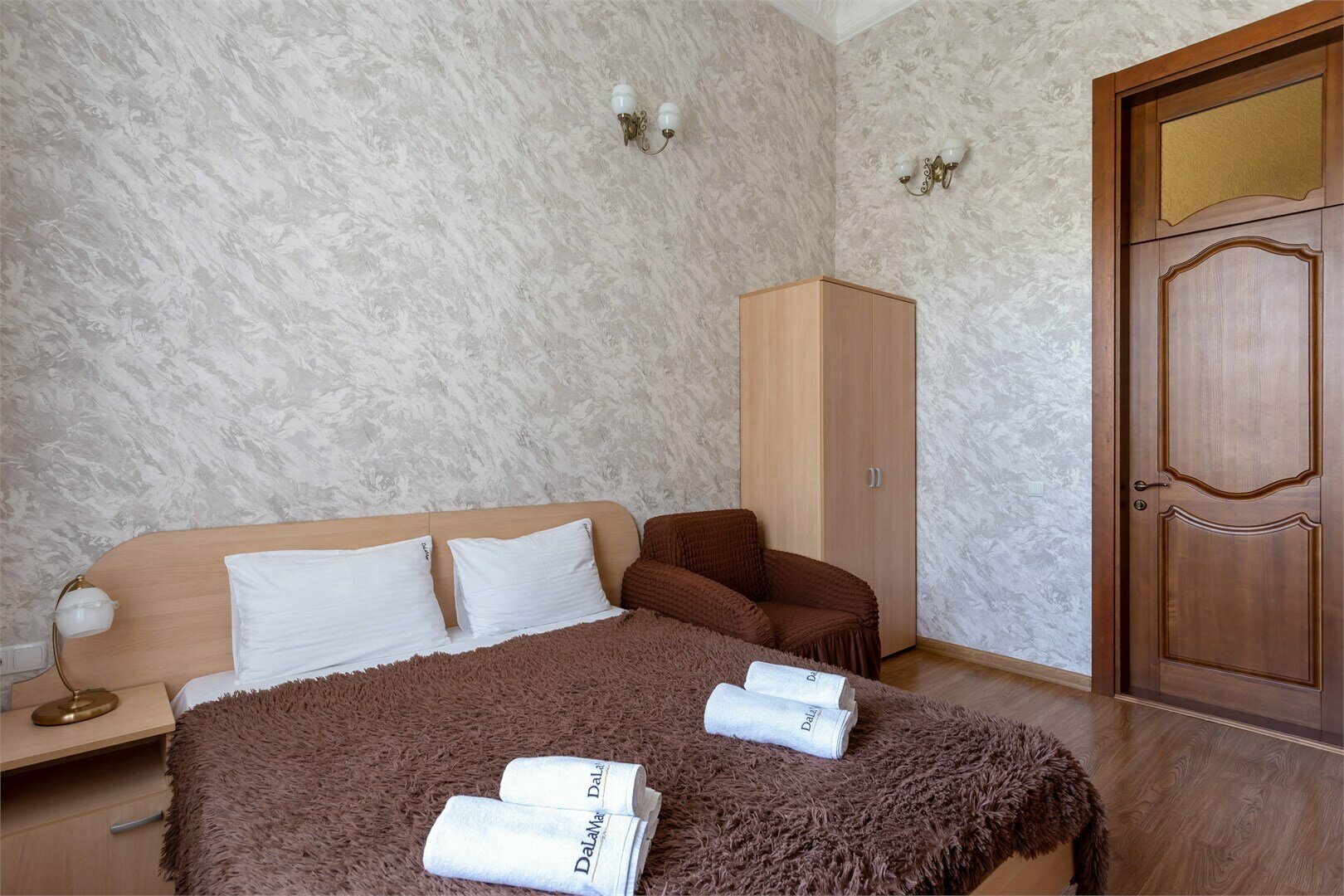 КОМН. №2 ("Комната Люкс во двор") - 17 кв.м.