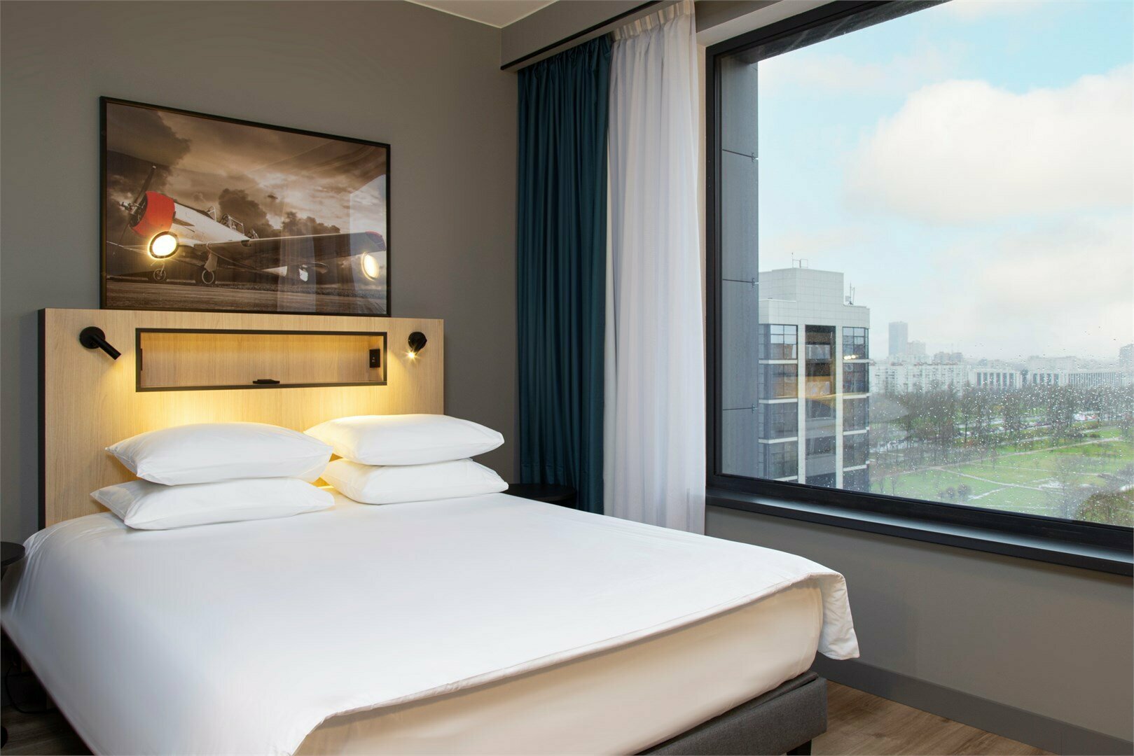 Улучшенный номер с одной кроватью