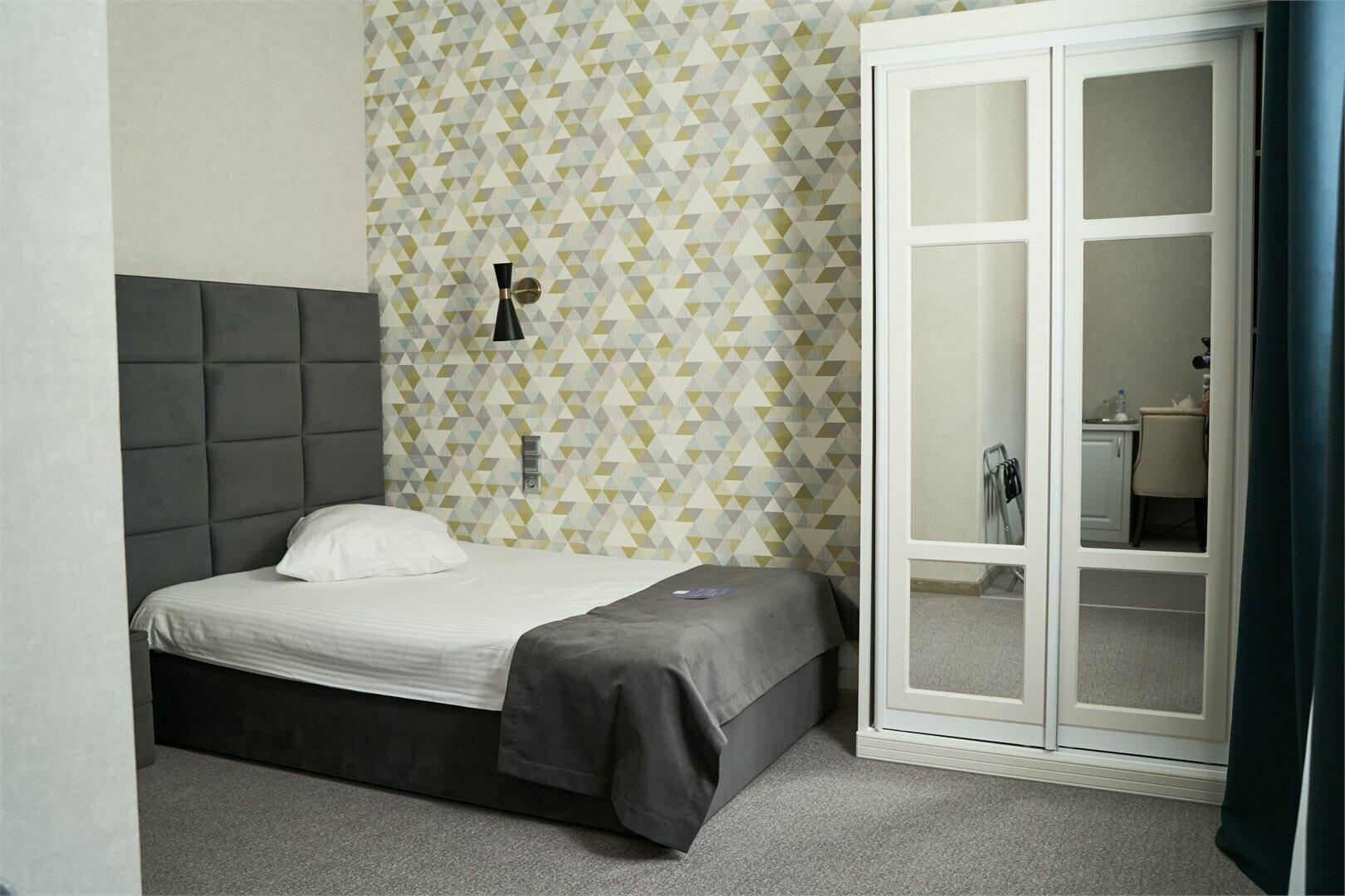 Номер для маломобильных граждан