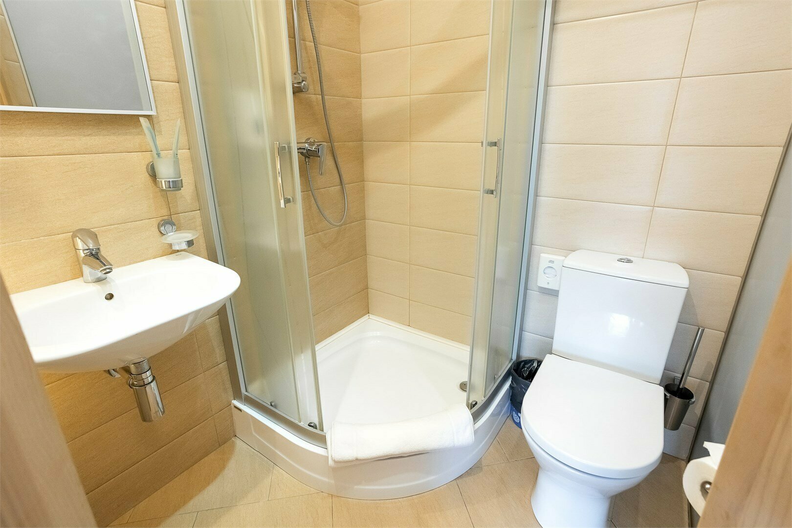 Люкс с двумя комнатами и балконом