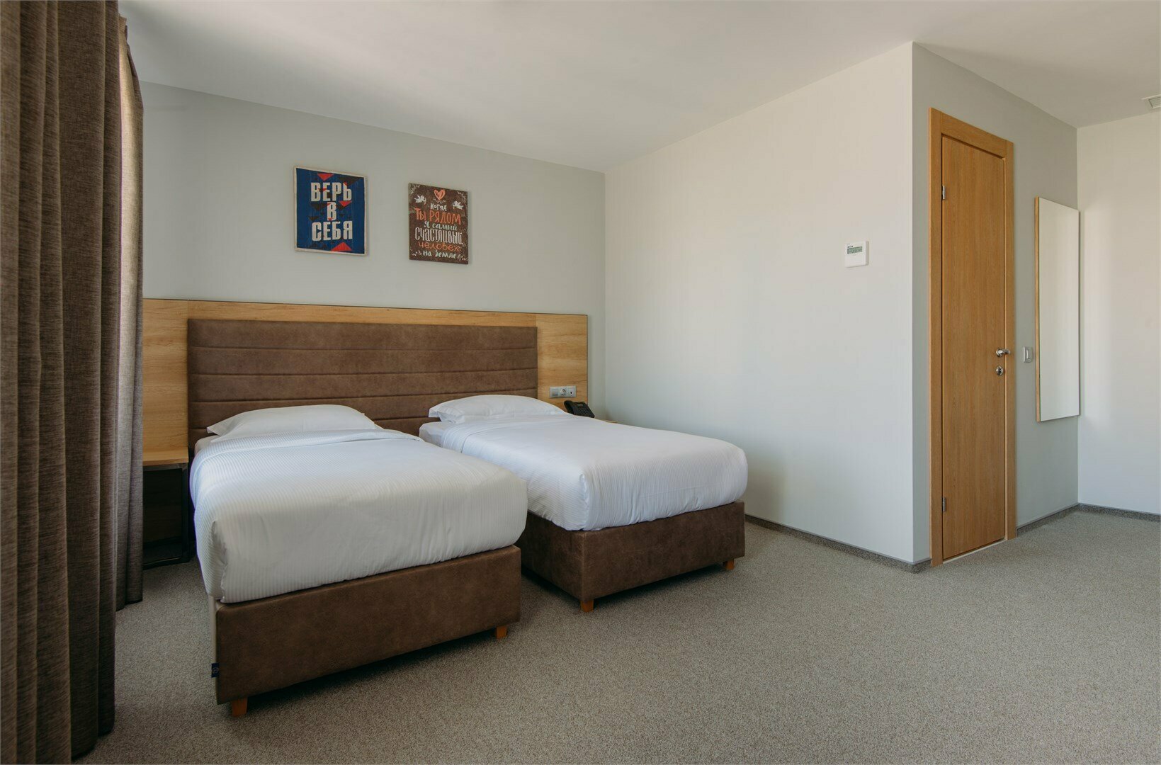 Улучшенный номер с двумя кроватями