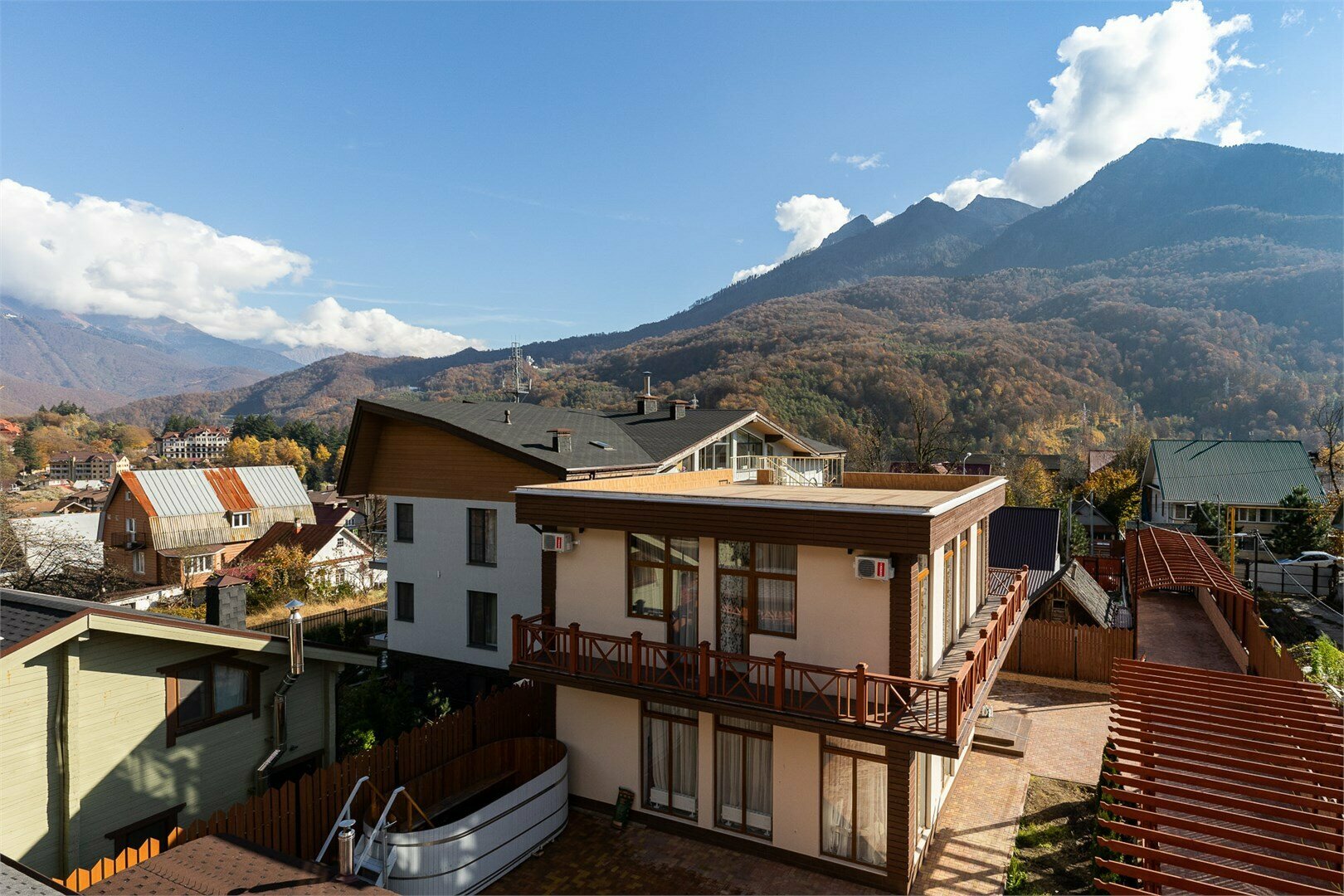 Панорамный люкс с балконом