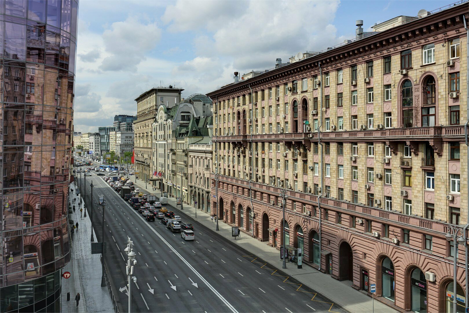 Классический полулюкс с панорамным видом с одной большой кроватью