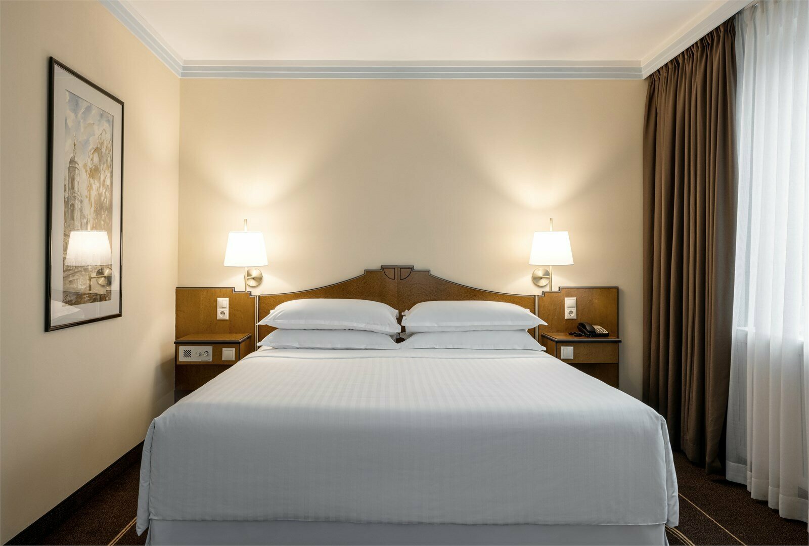 Классический полулюкс с панорамным видом с одной большой кроватью