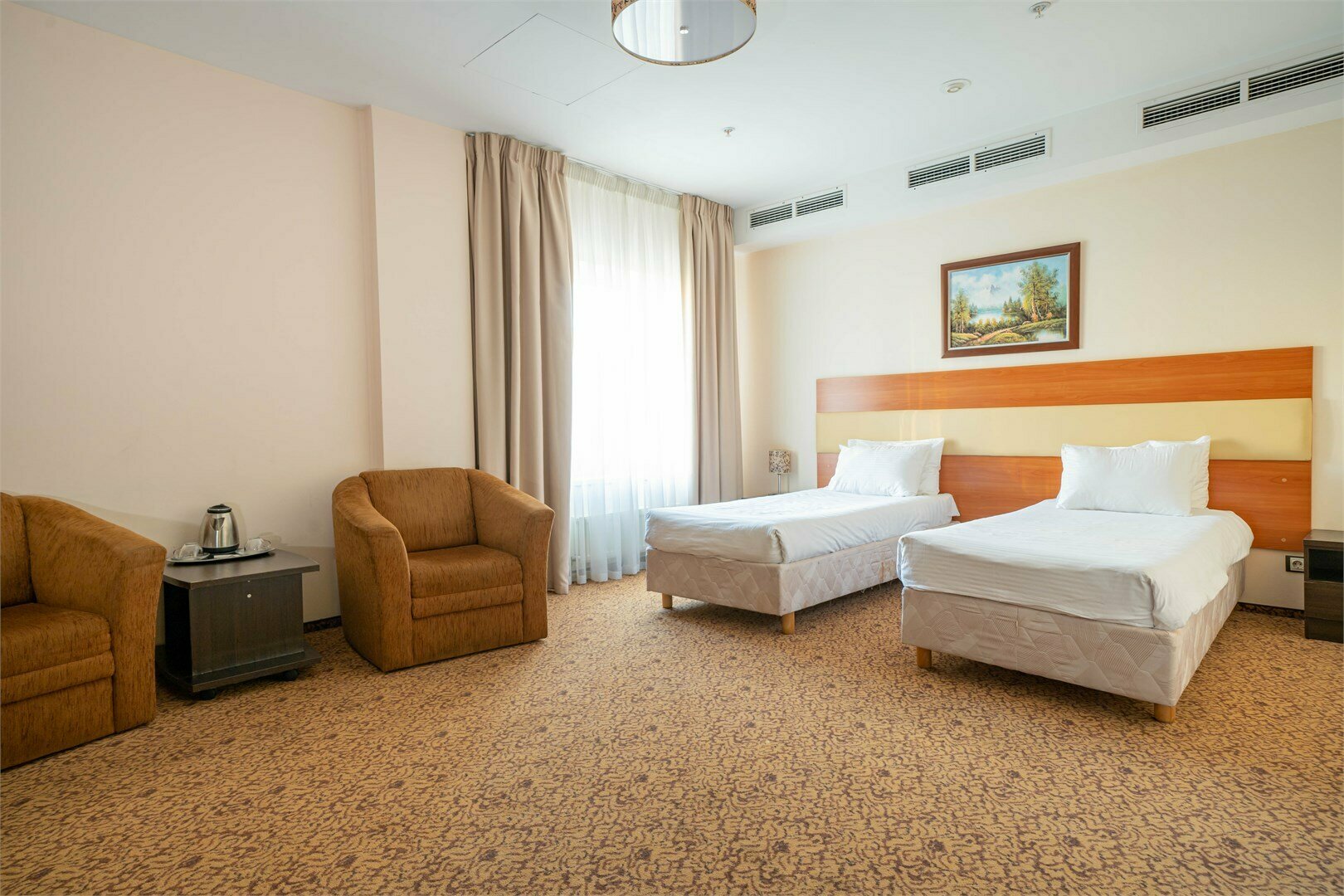 Полулюкс с двумя односпальными кроватями