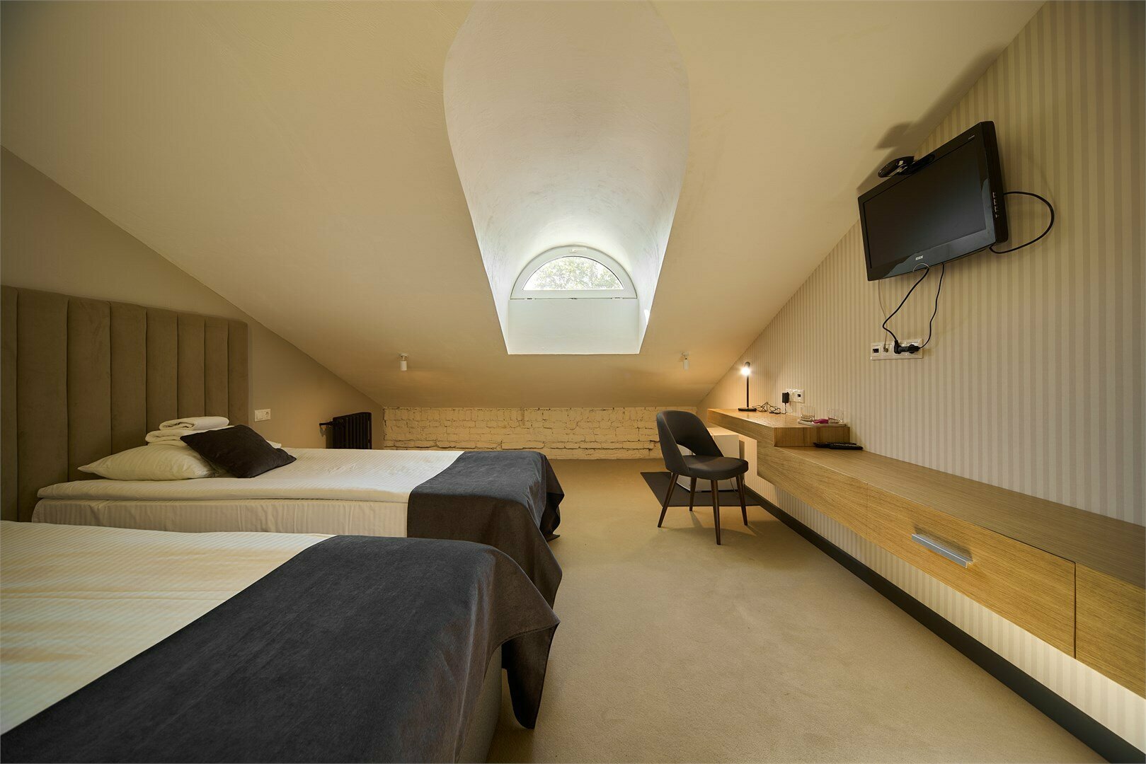 Двухместный номер «Стандарт» с двумя отдельными кроватями