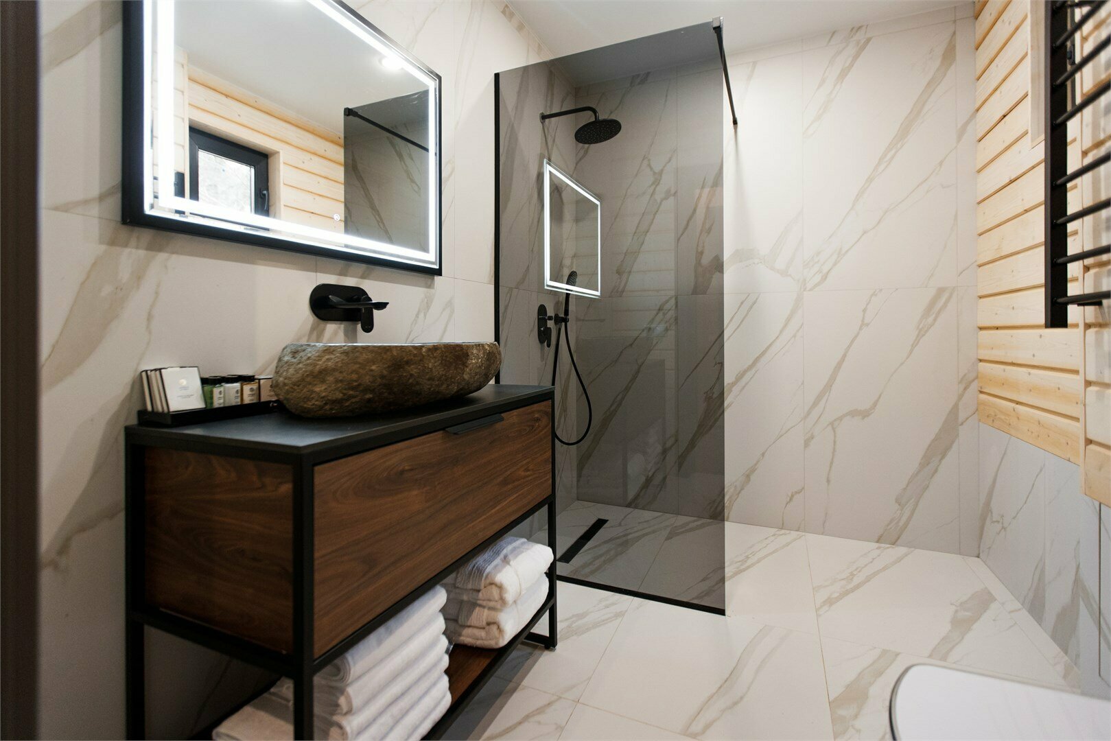 Барнхаус Семейный