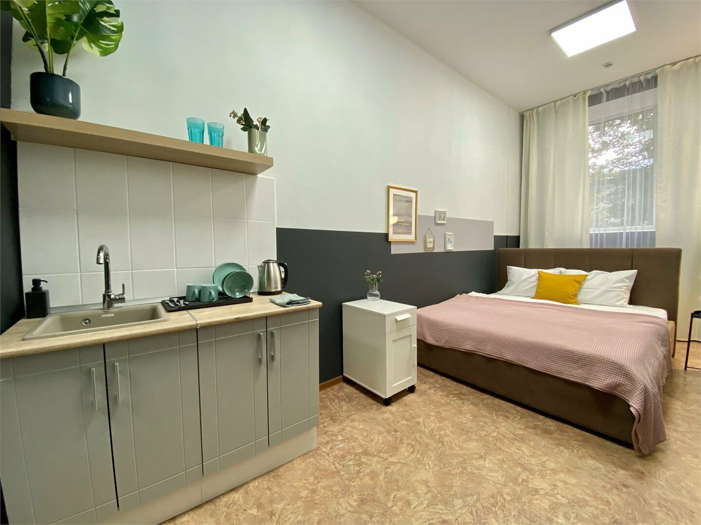 Улучшенный 2-х местный номер №9 Двуспальная кровать