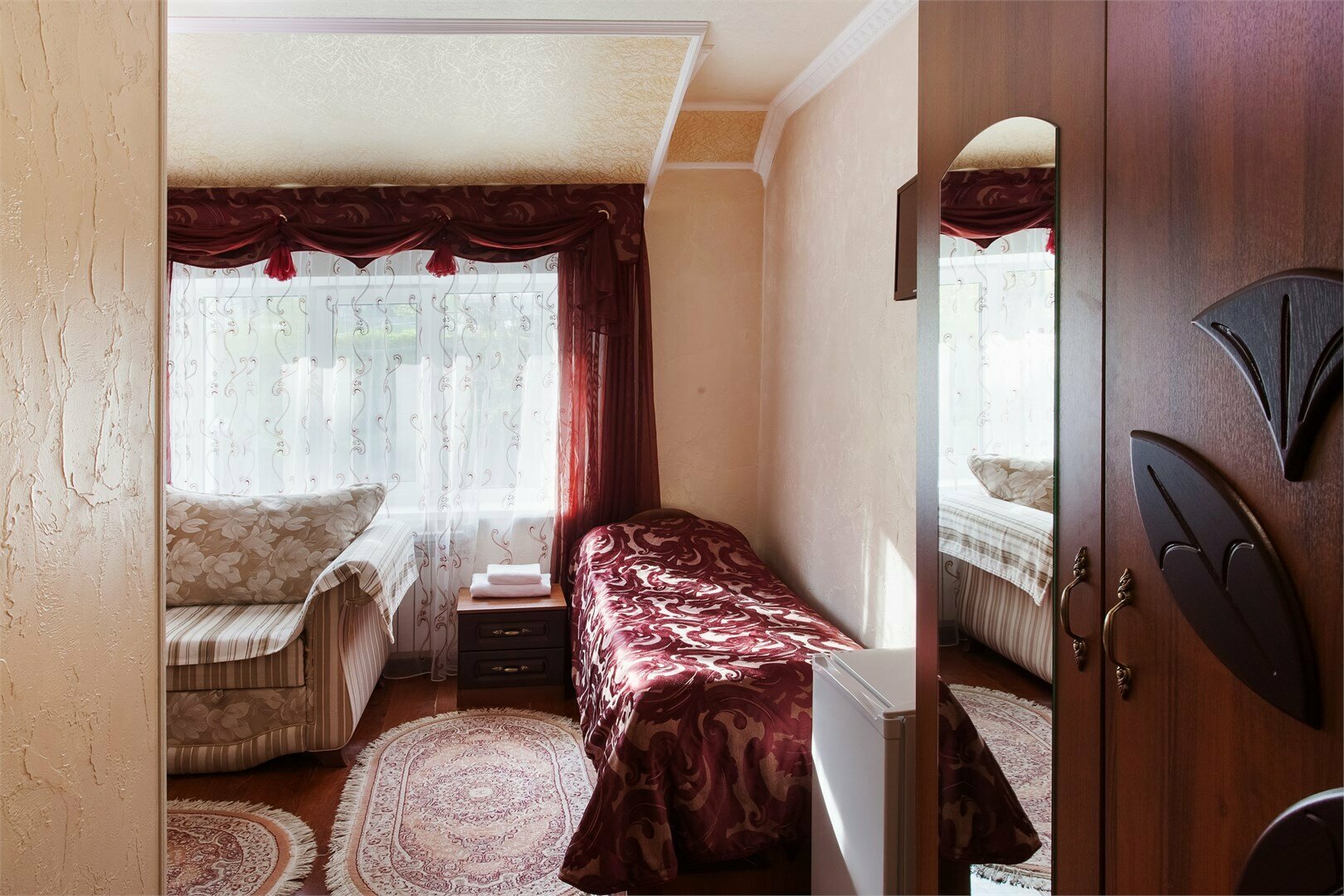 Улучшенный трехместный номер