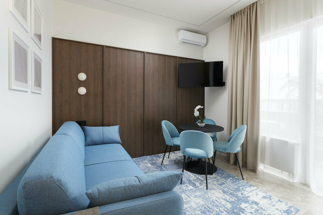 Апартаменты Люкс двухкомнатные  с балконом