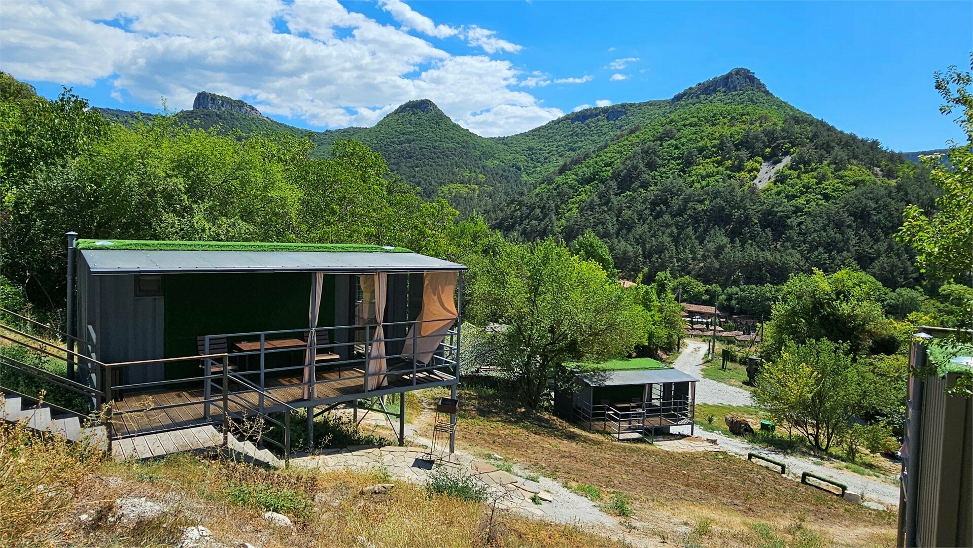 2-местный с двуспальной кроватью