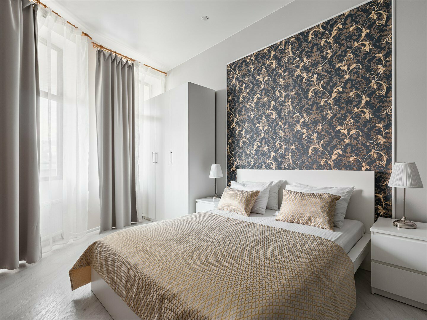 Студия с балконом