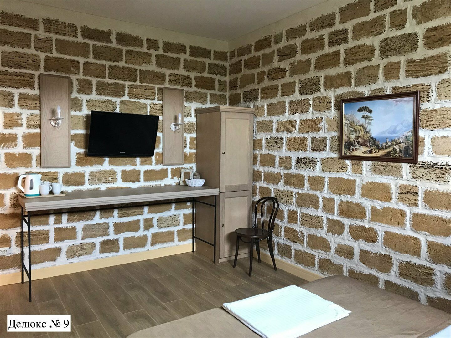 Четырехместный номер с балконом