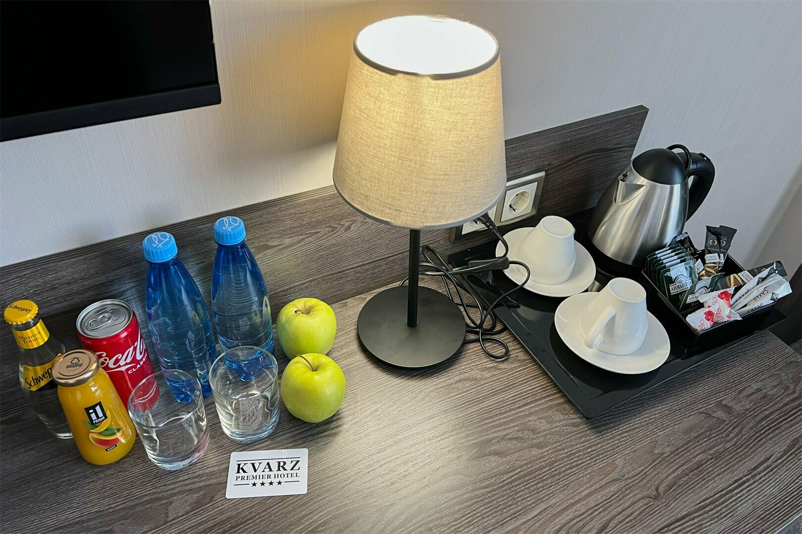 Улучшенный двухместный номер с 2 отдельными кроватями