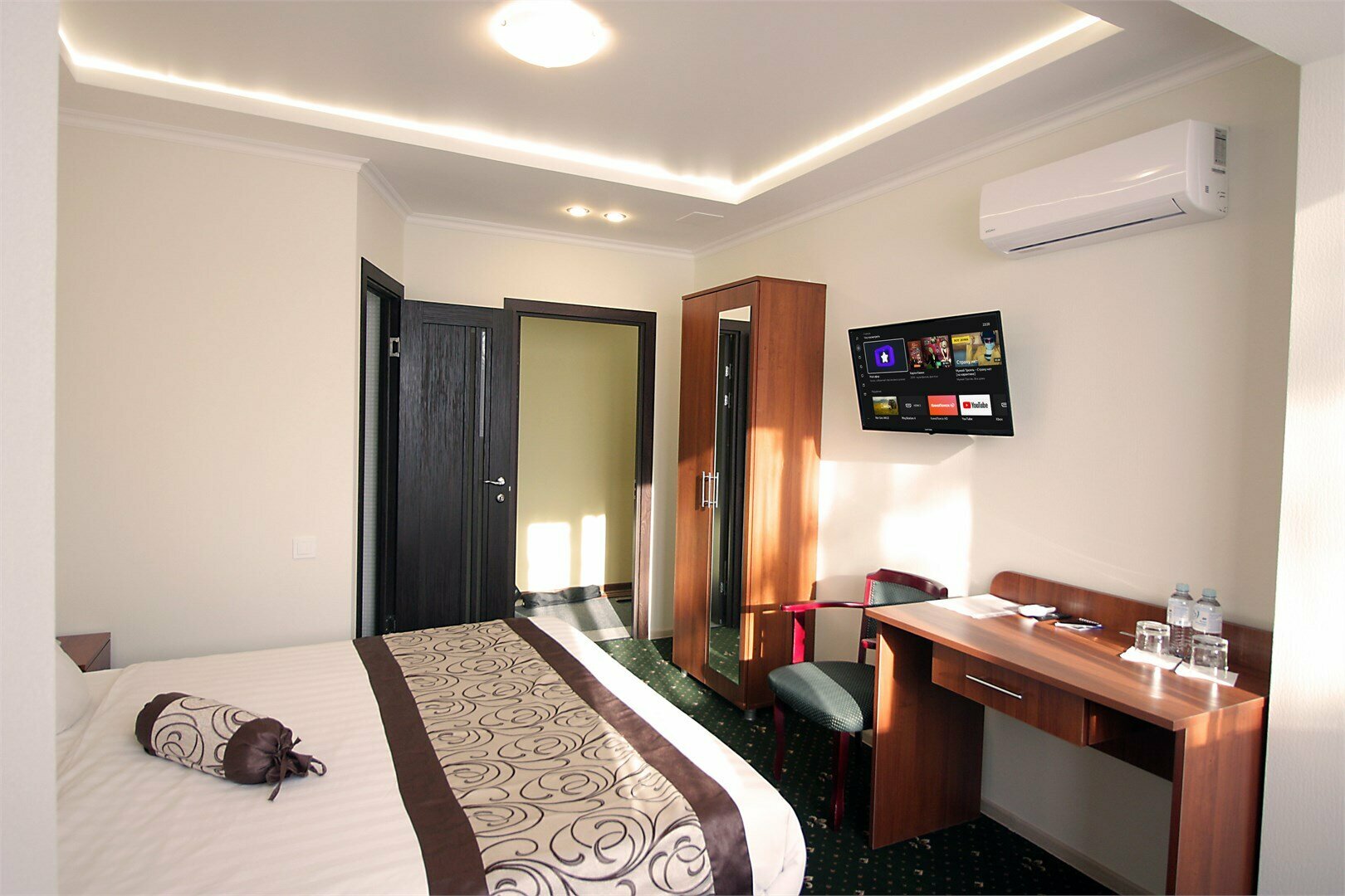 Улучшенный Комфорт Двухместный номер с двуспальной кроватью. Размещение с питомцами не допустимо