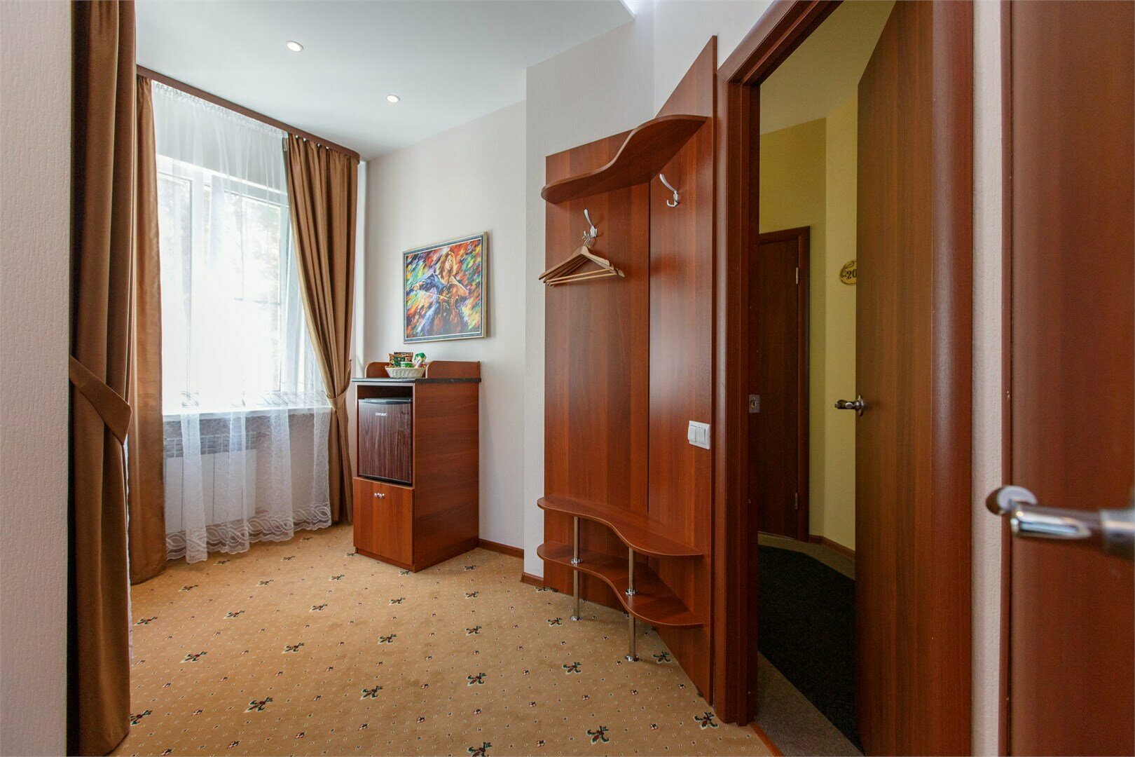 Улучшенный двухместный номер с 2 отдельными кроватями