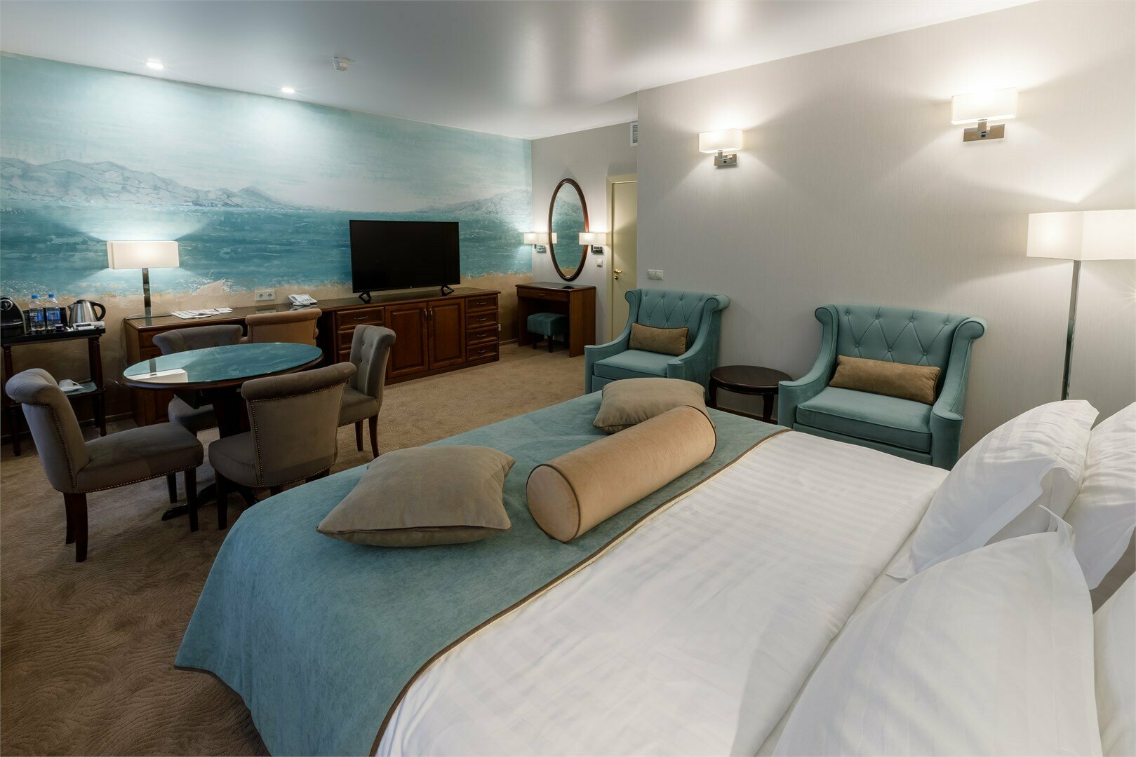 Джуниор Сьют