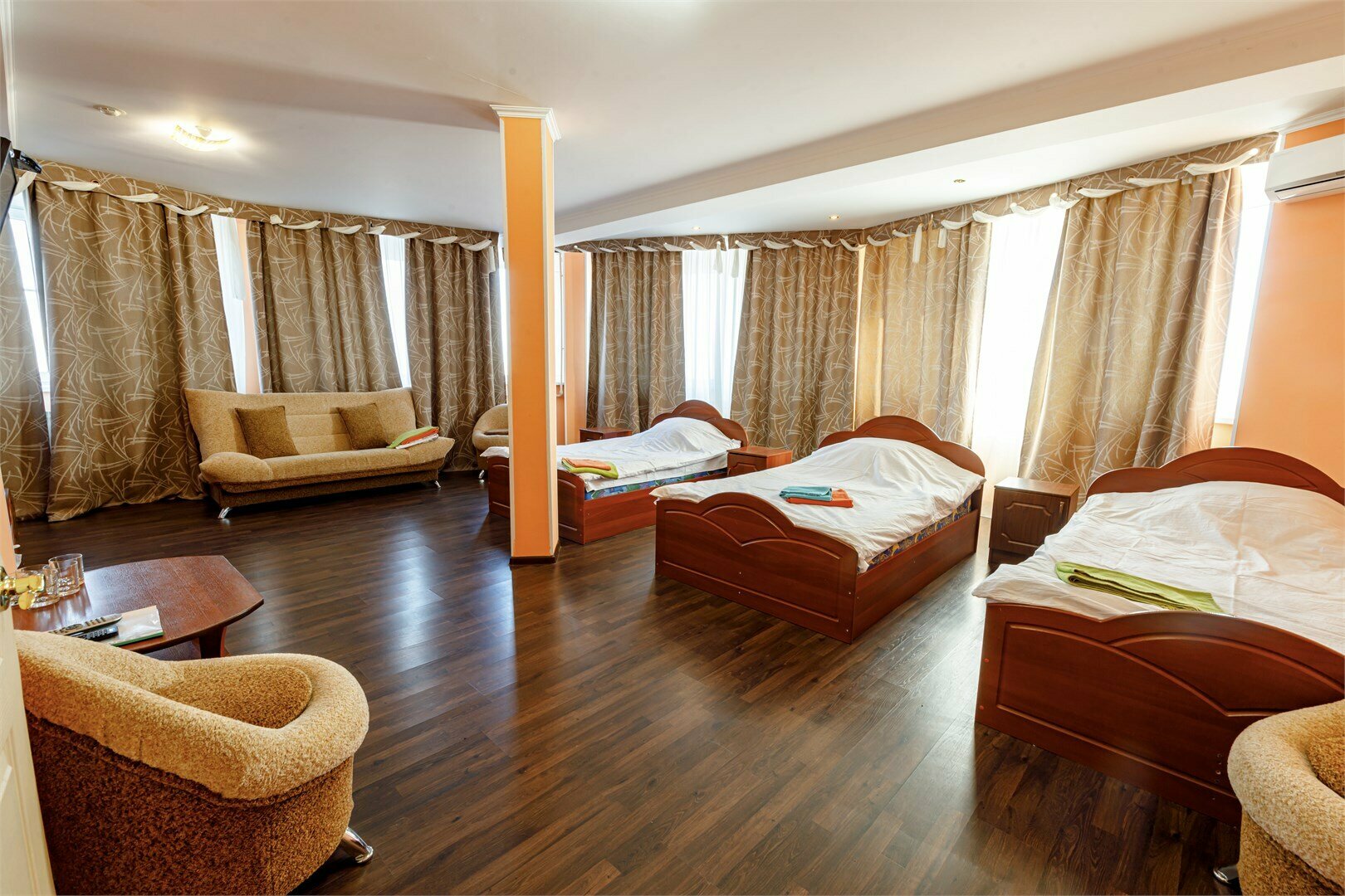 Пятиместный