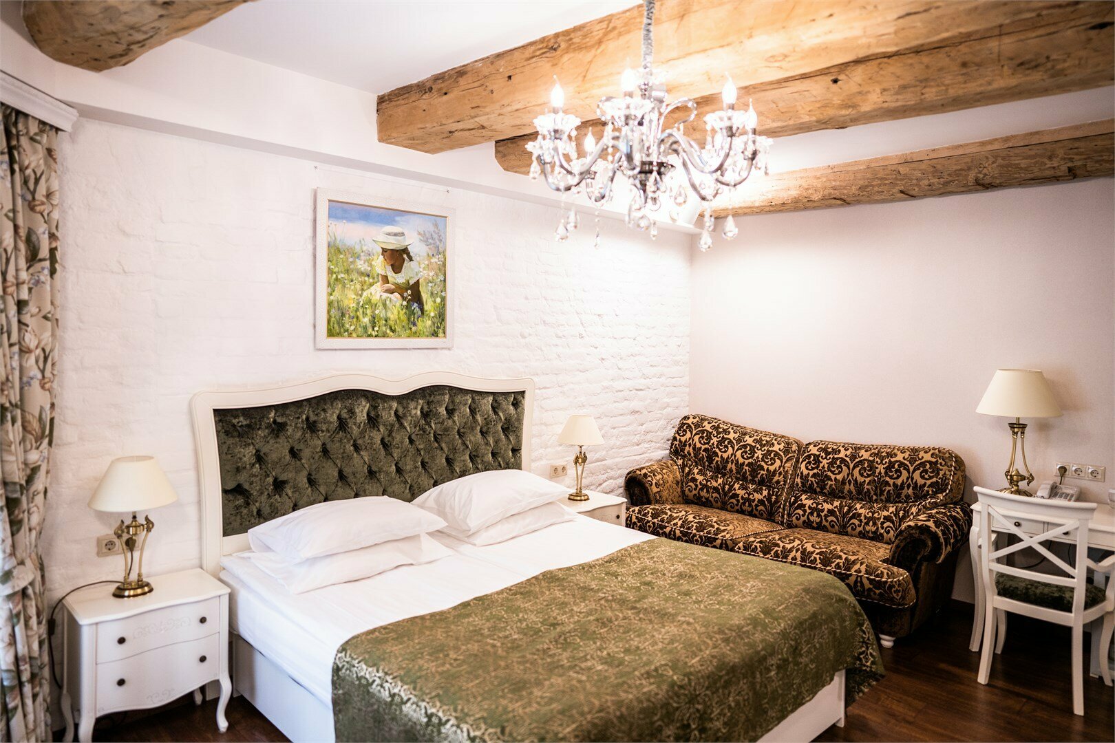 Делюкс с видом во внутренний дворик