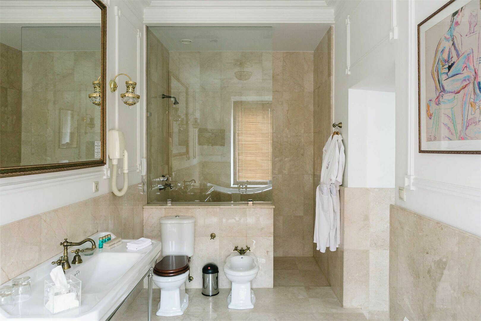 Исторический гранд-люкс с видом на площадь