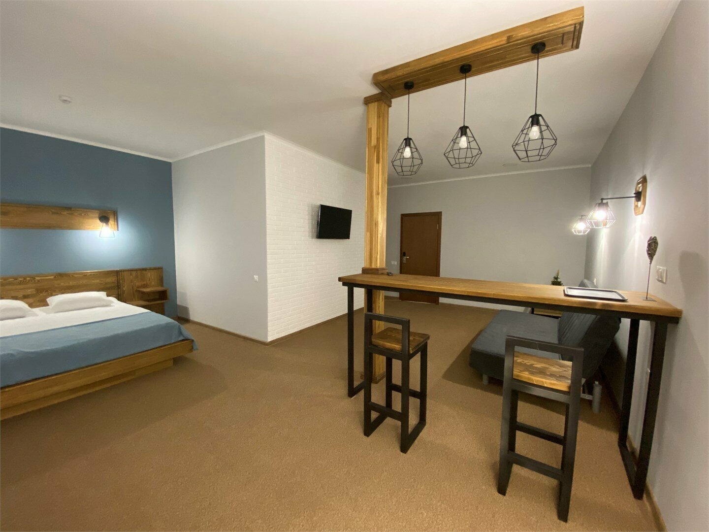 Люкс-Студия