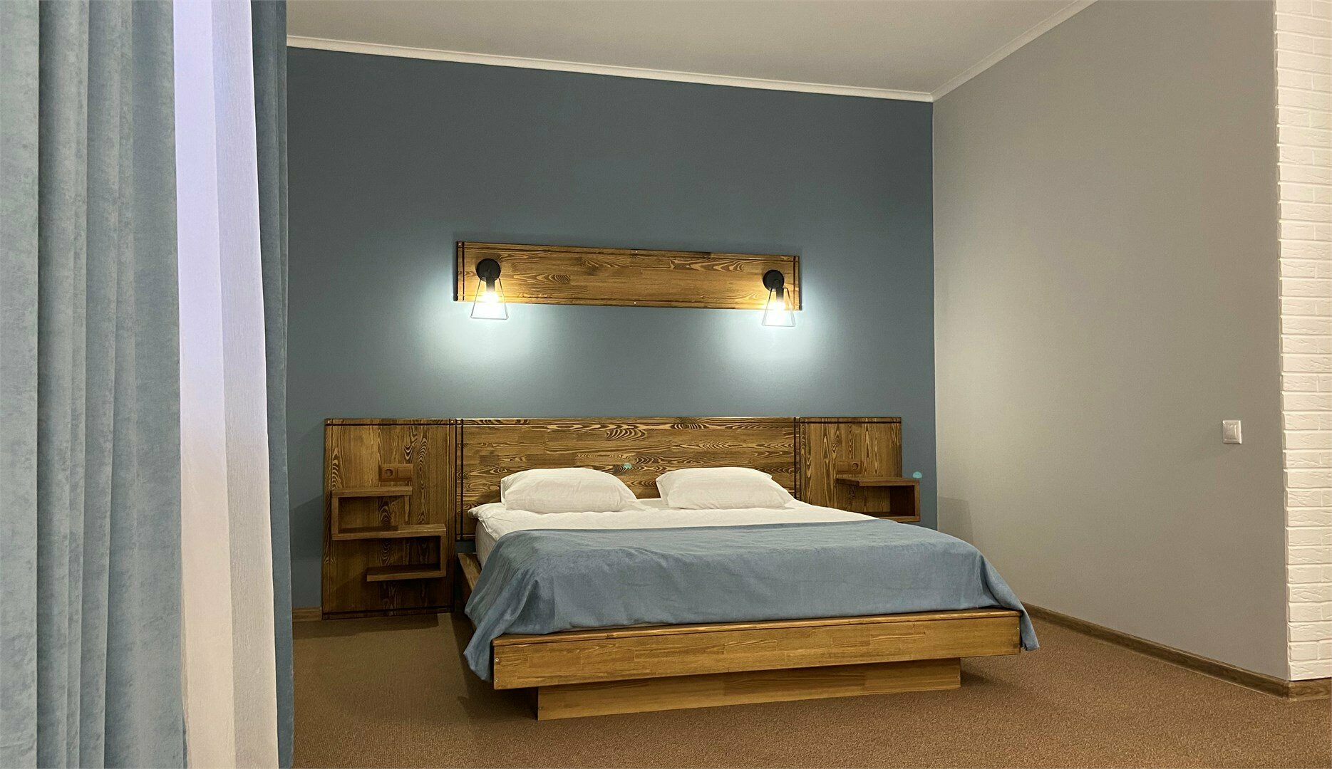 Люкс-Студия