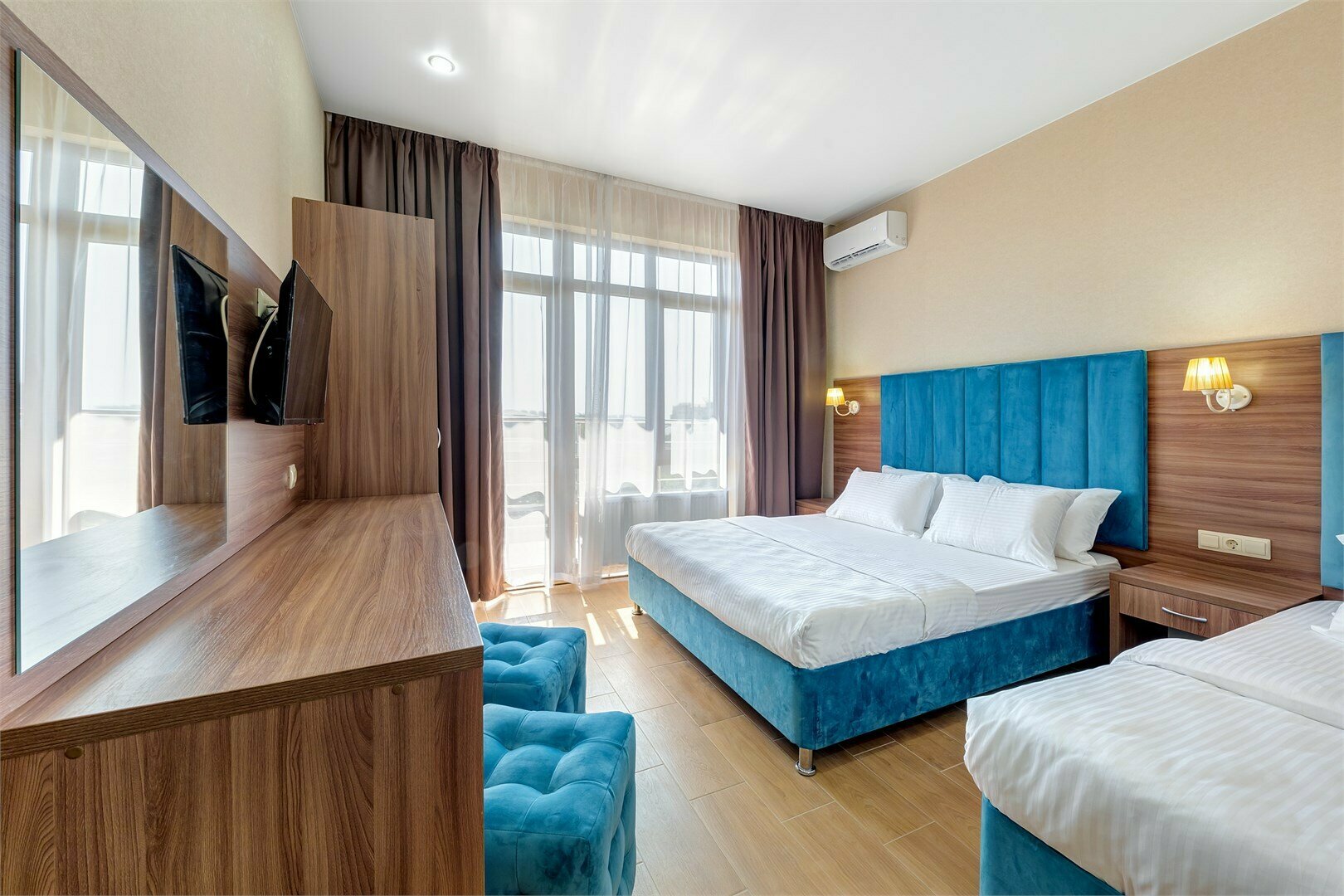 Стандарт 3х-местный с балконом