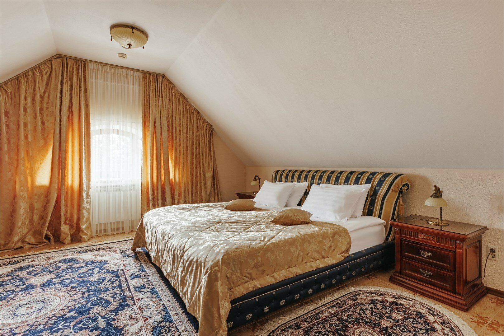 ЛЮКС КРЕМЛЕВСКИЙ