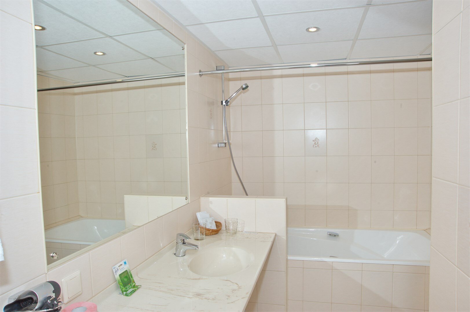 Номер Полулюкс