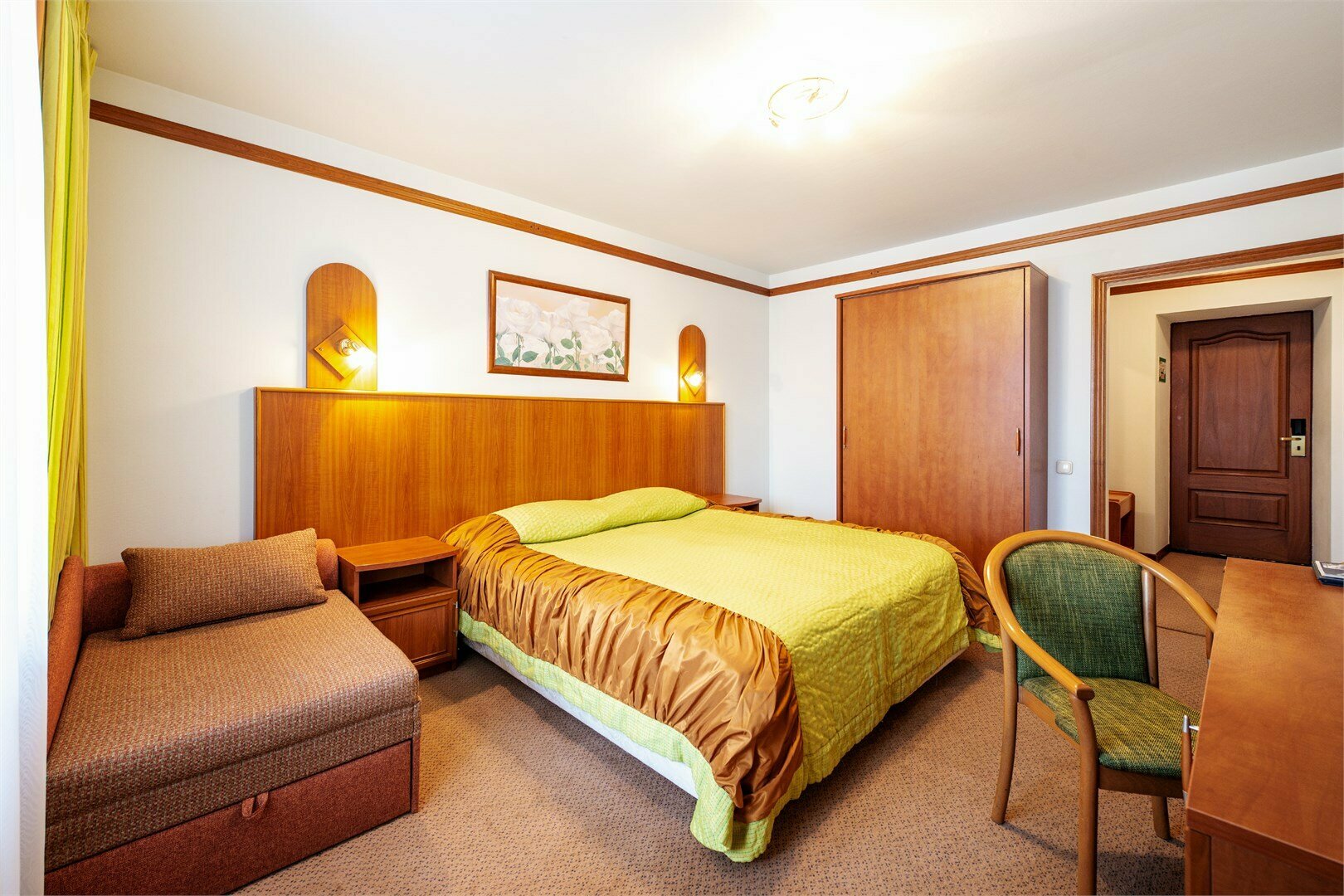 Трехместный номер эконом-класса