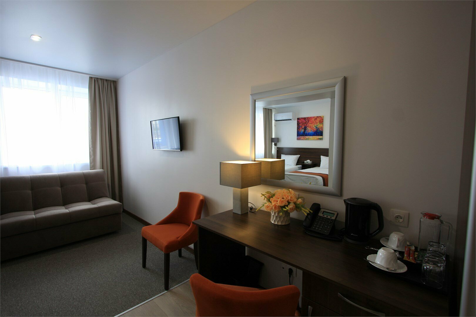 Номер Первой категории для людей с ограниченными возможностями  1*1 либо с 1 двуспальной кроватью, либо с 2 раздельными