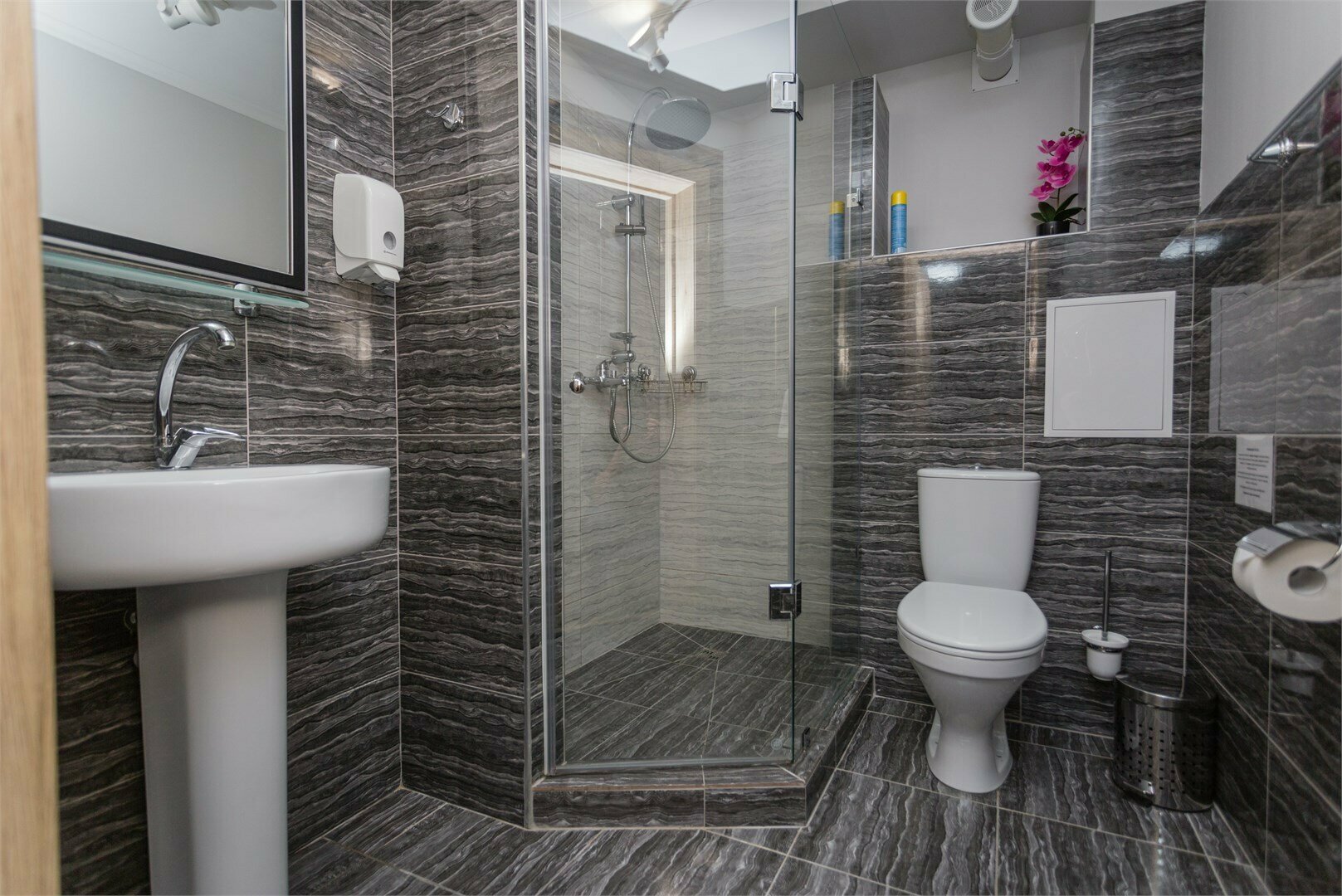 Апартаменты выгодные 30 кв.м., цокольный этаж