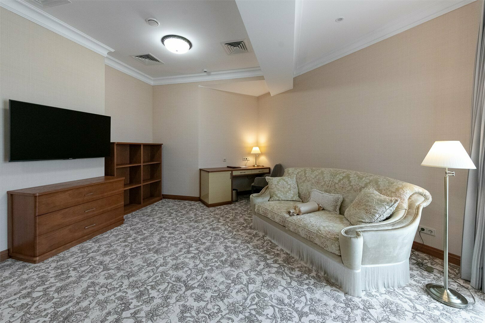 Улучшенный люкс